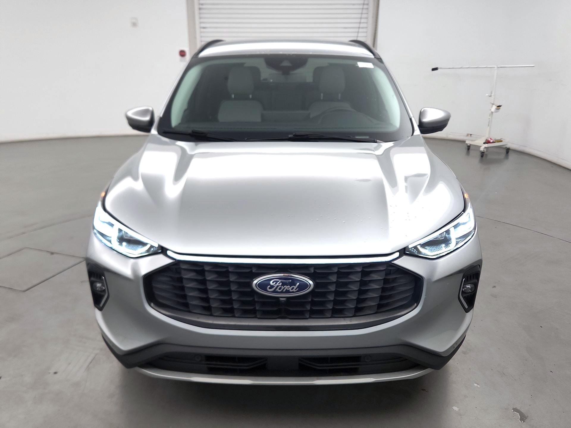 Thumbnail: 2023 Ford Escape - 2