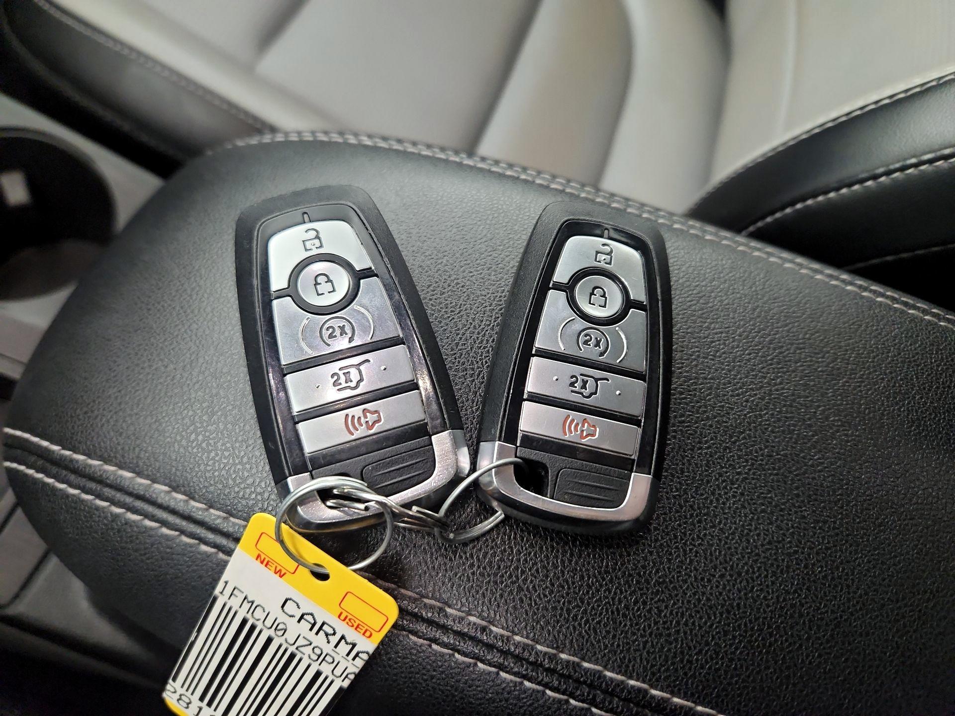 Thumbnail: 2023 Ford Escape - 20