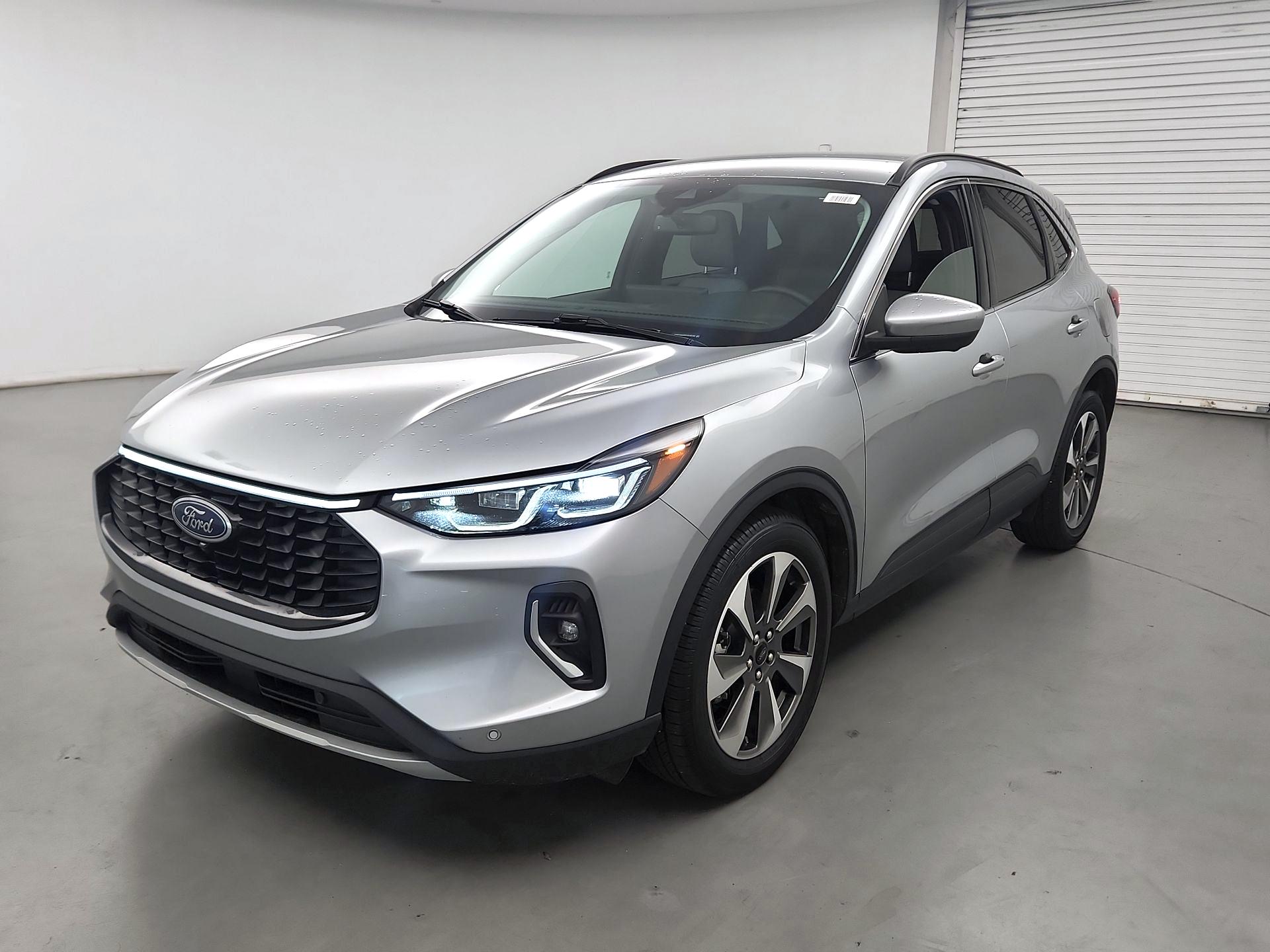 Thumbnail: 2023 Ford Escape - 3