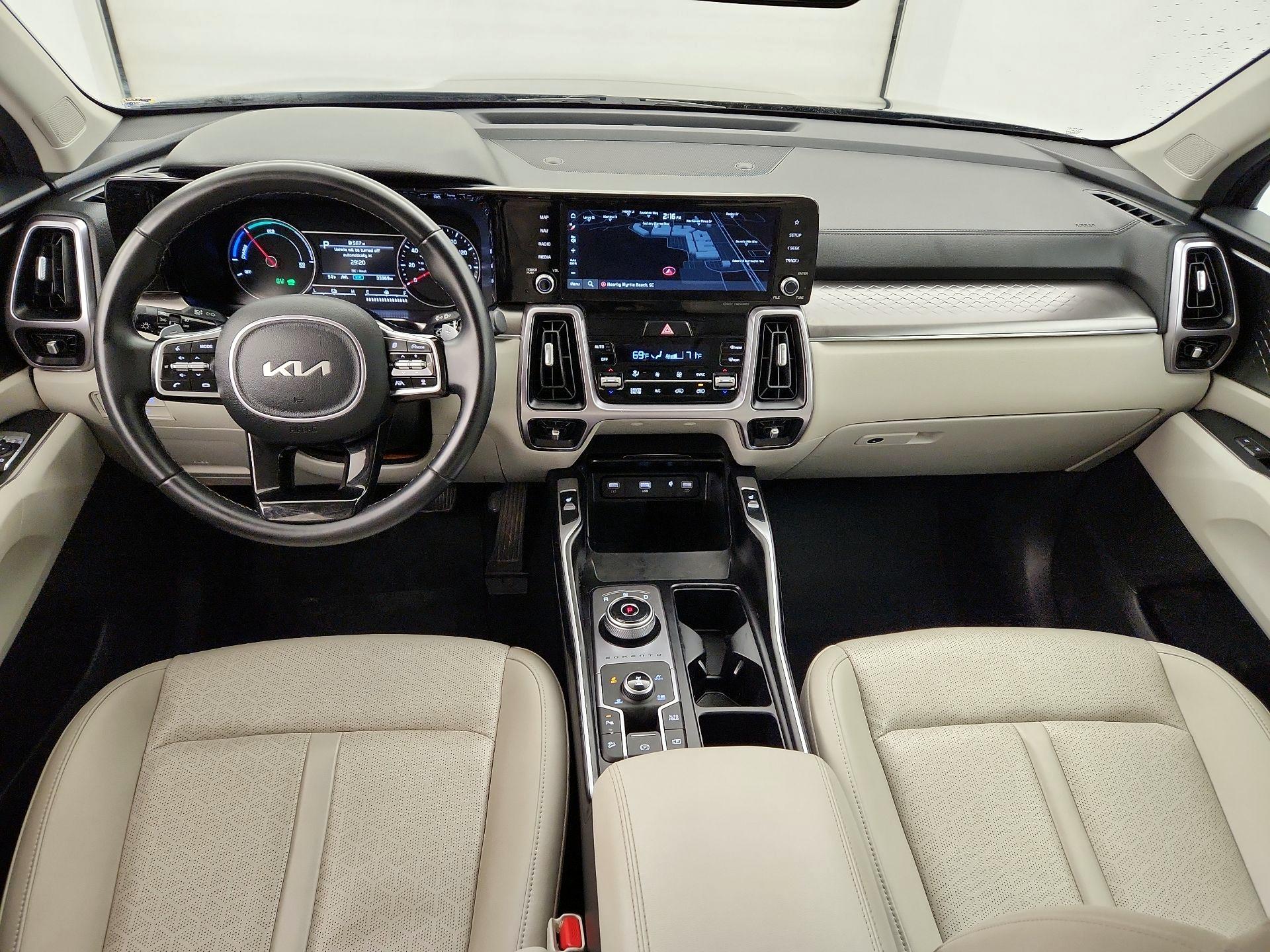 Thumbnail: 2023 Kia Sorento - 9