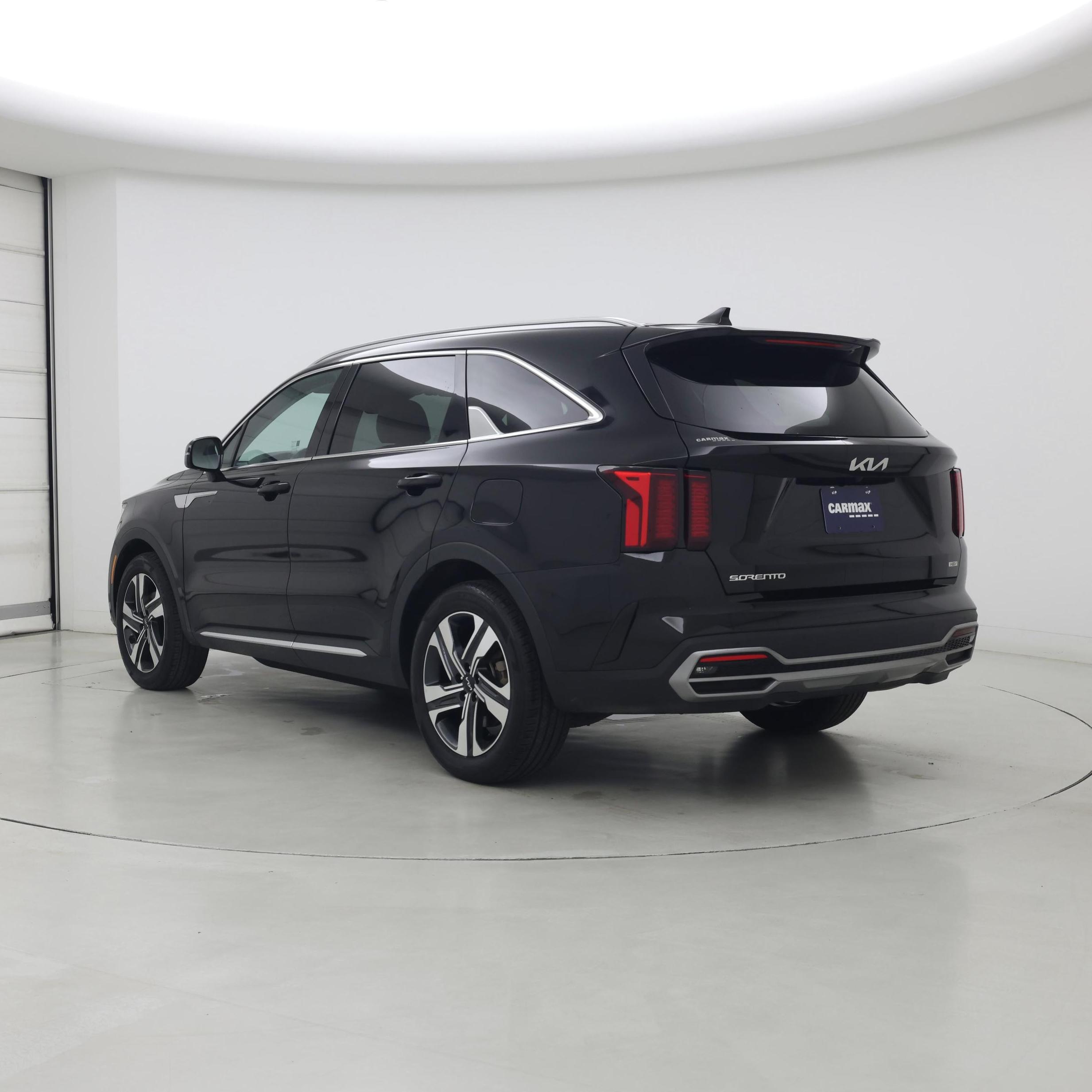 Thumbnail: 2023 Kia Sorento - 2