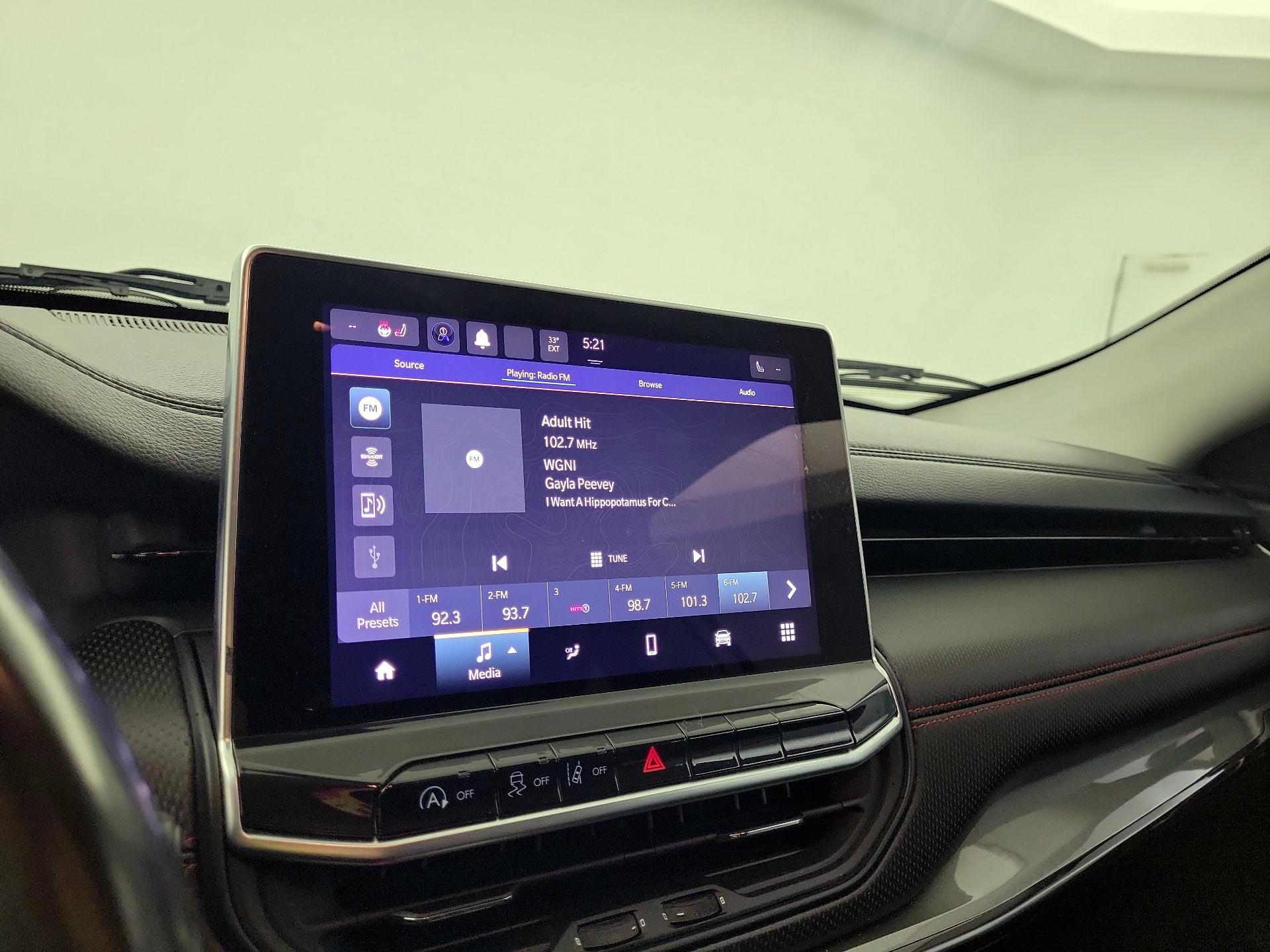 Thumbnail: 2022 Jeep Compass - 13