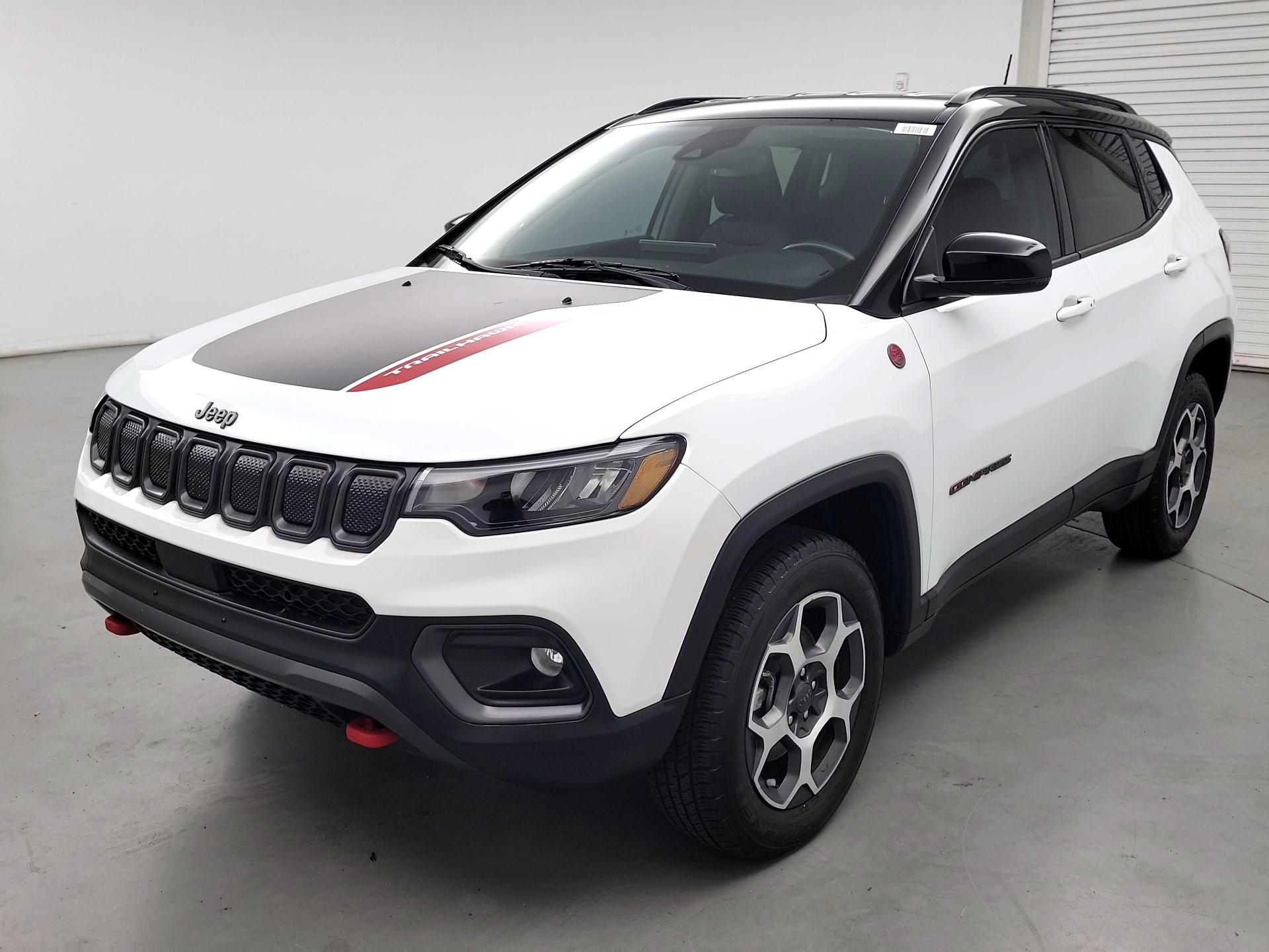 Thumbnail: 2022 Jeep Compass - 3