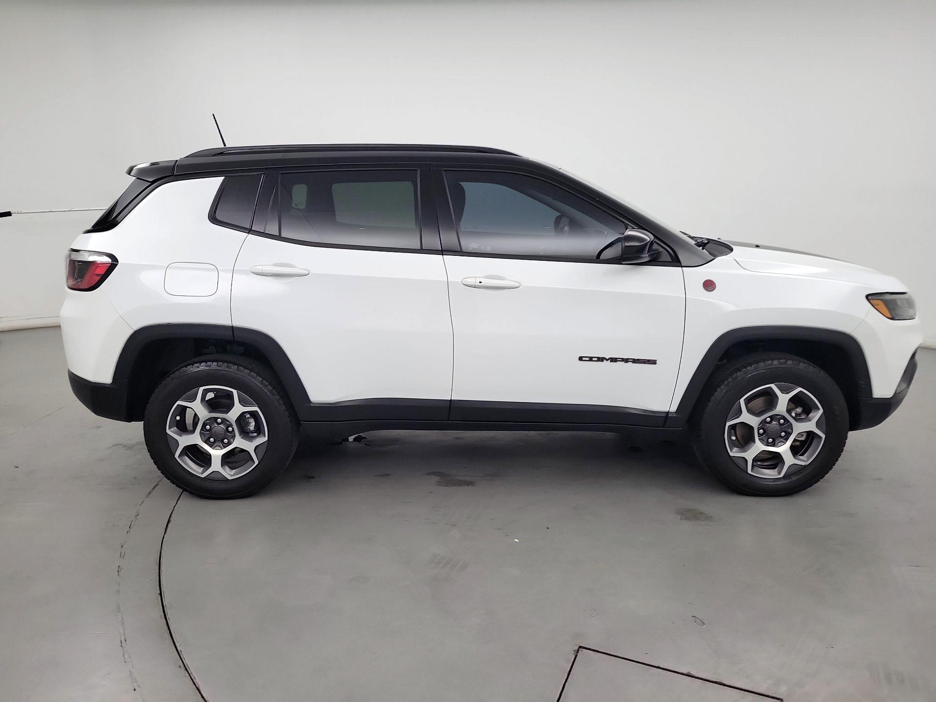 Thumbnail: 2022 Jeep Compass - 4