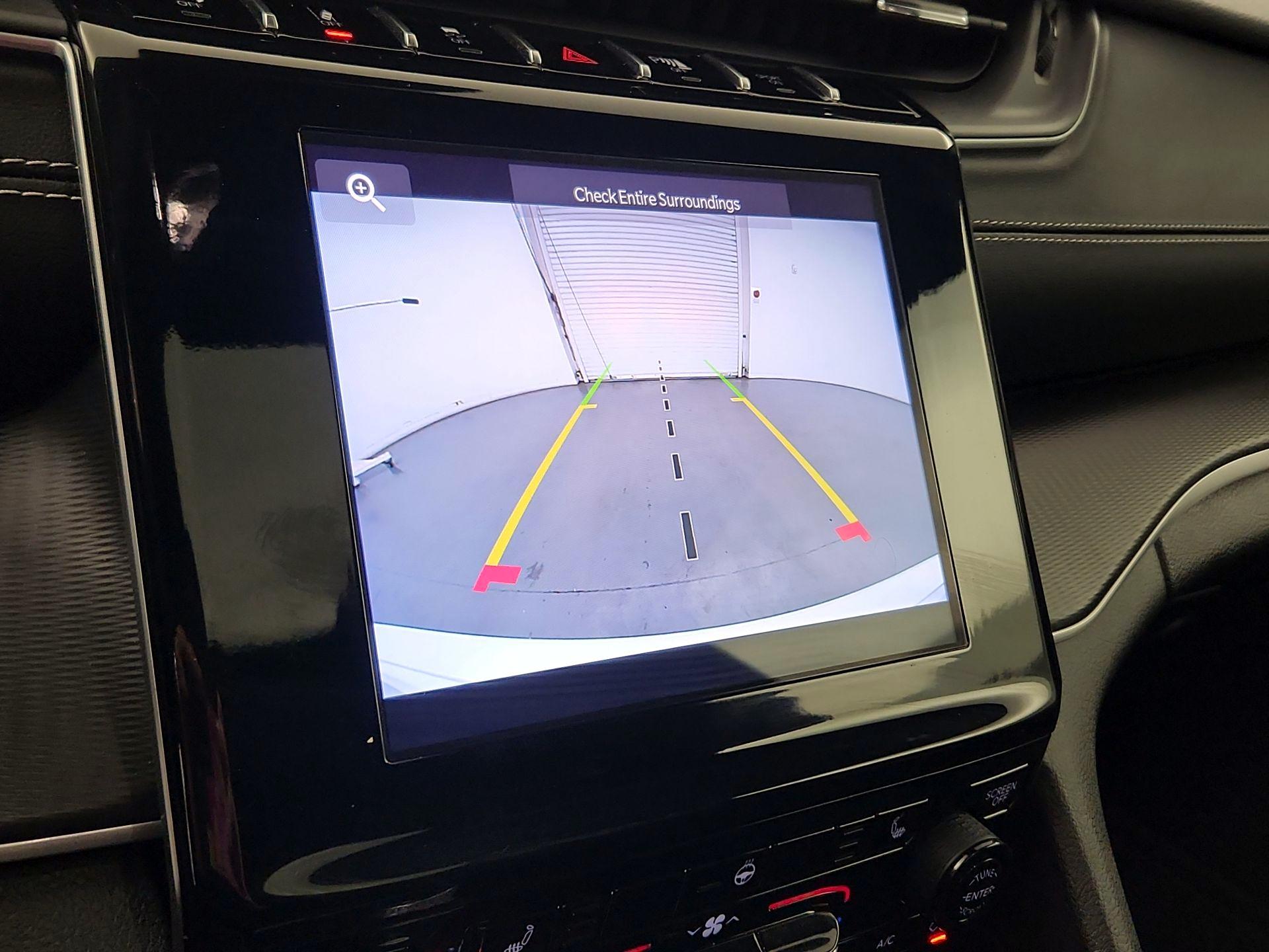 Thumbnail: 2023 Jeep Grand Cherokee - 12