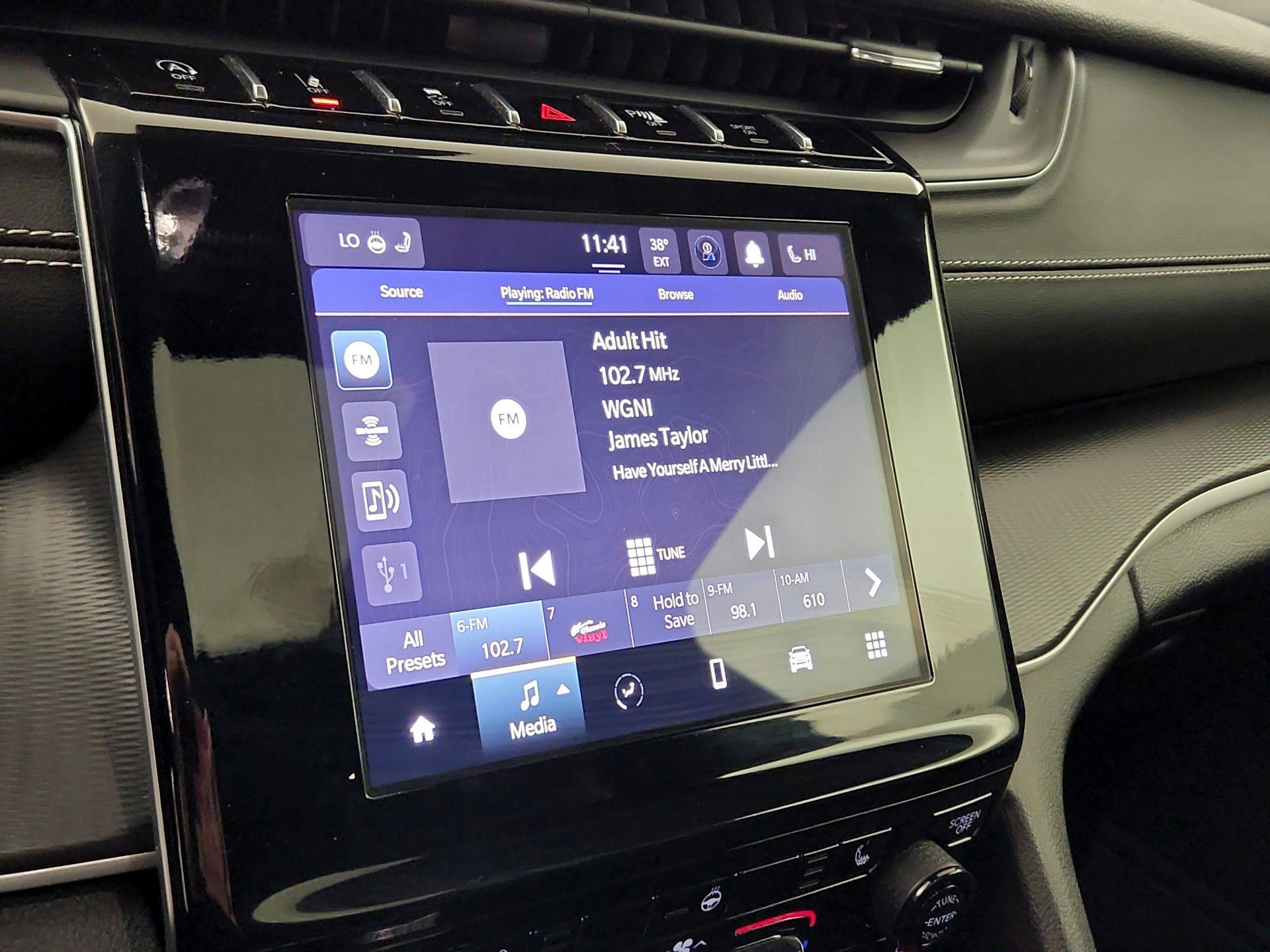 Thumbnail: 2023 Jeep Grand Cherokee - 13