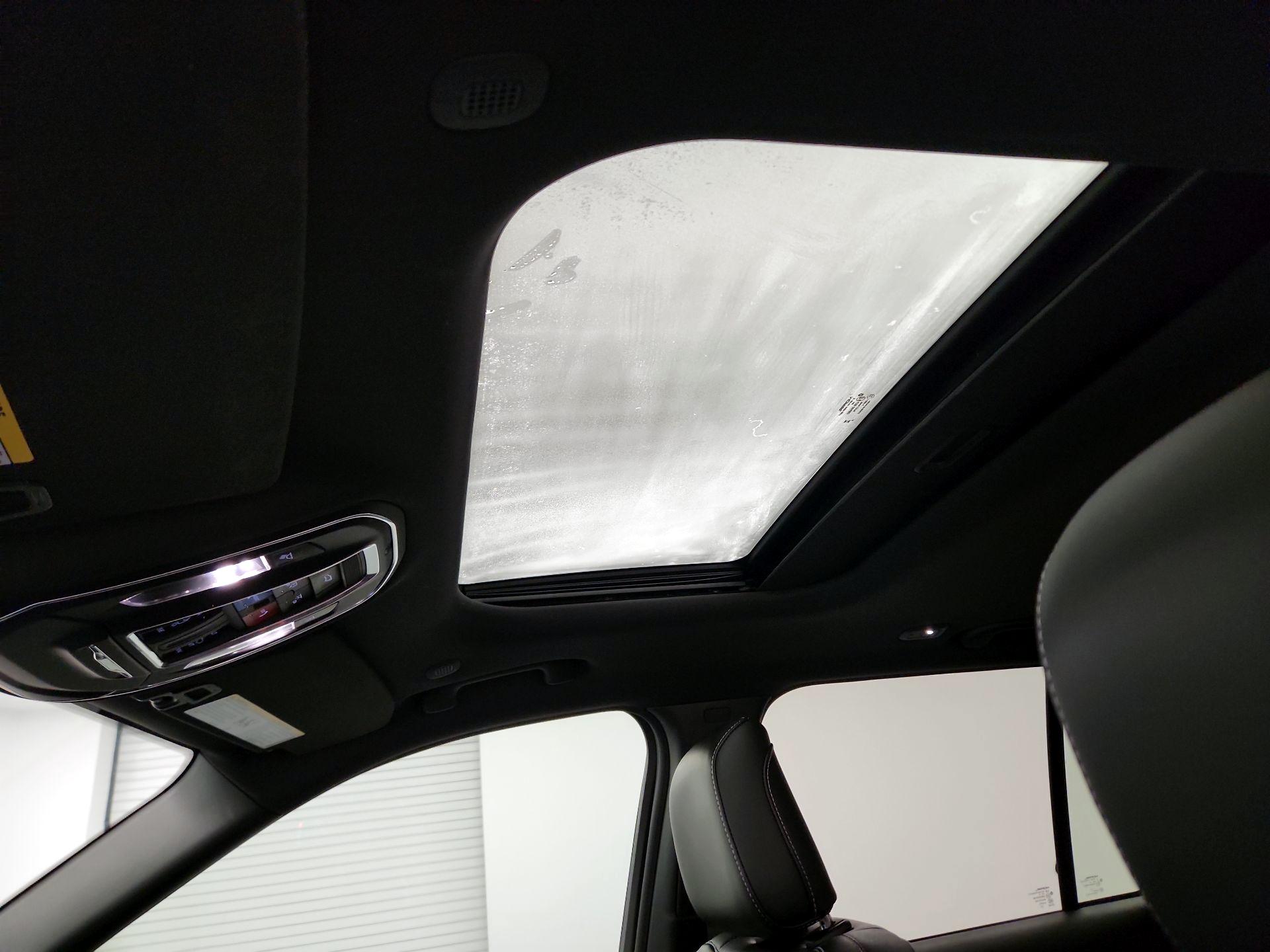 Thumbnail: 2023 Jeep Grand Cherokee - 17