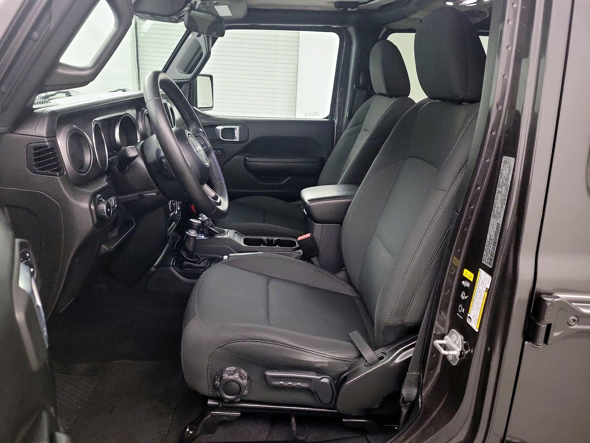 Thumbnail: 2021 Jeep Wrangler - 9