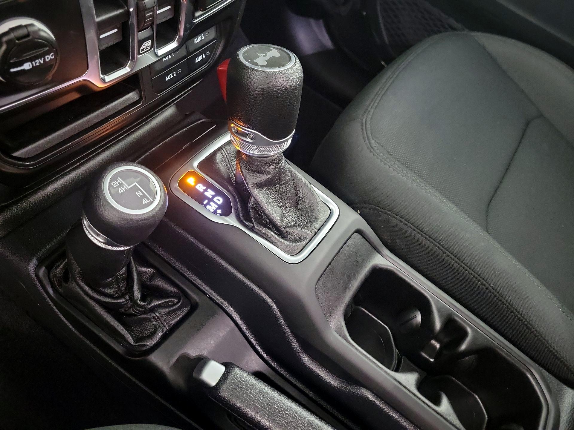 Thumbnail: 2021 Jeep Wrangler - 15