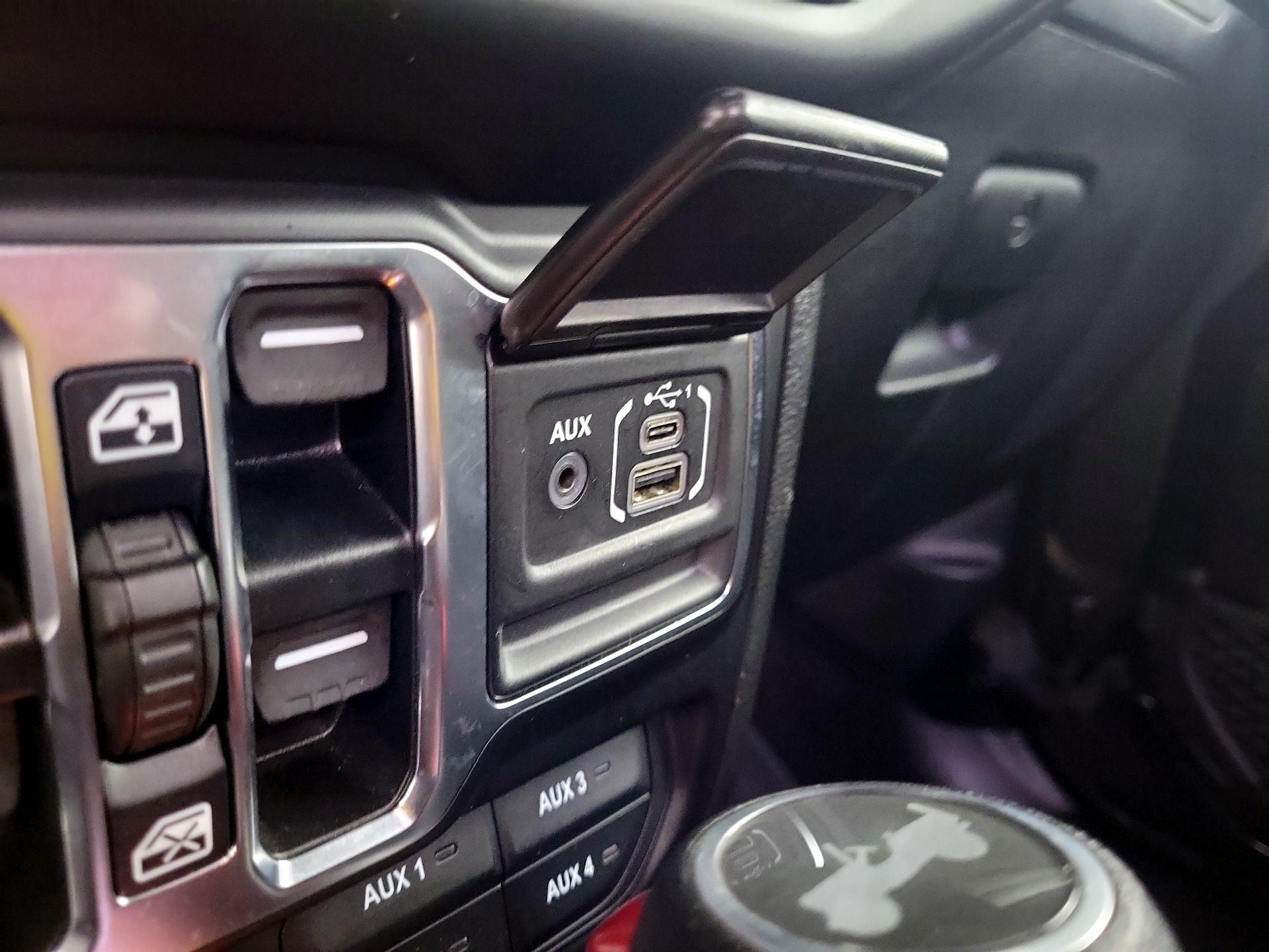 Thumbnail: 2021 Jeep Wrangler - 16