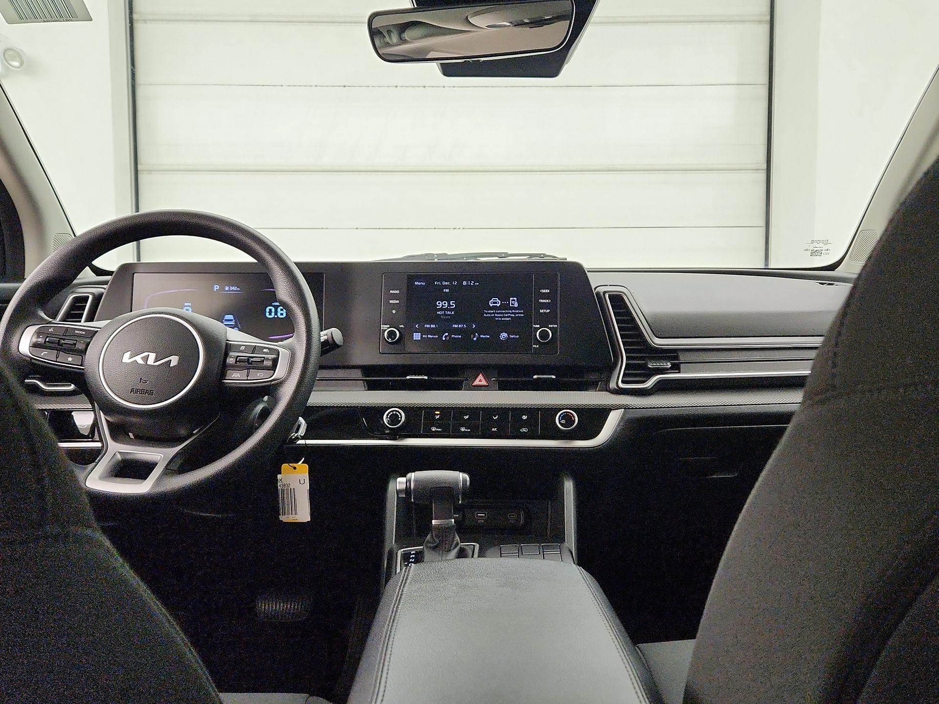 Thumbnail: 2023 Kia Sportage - 9