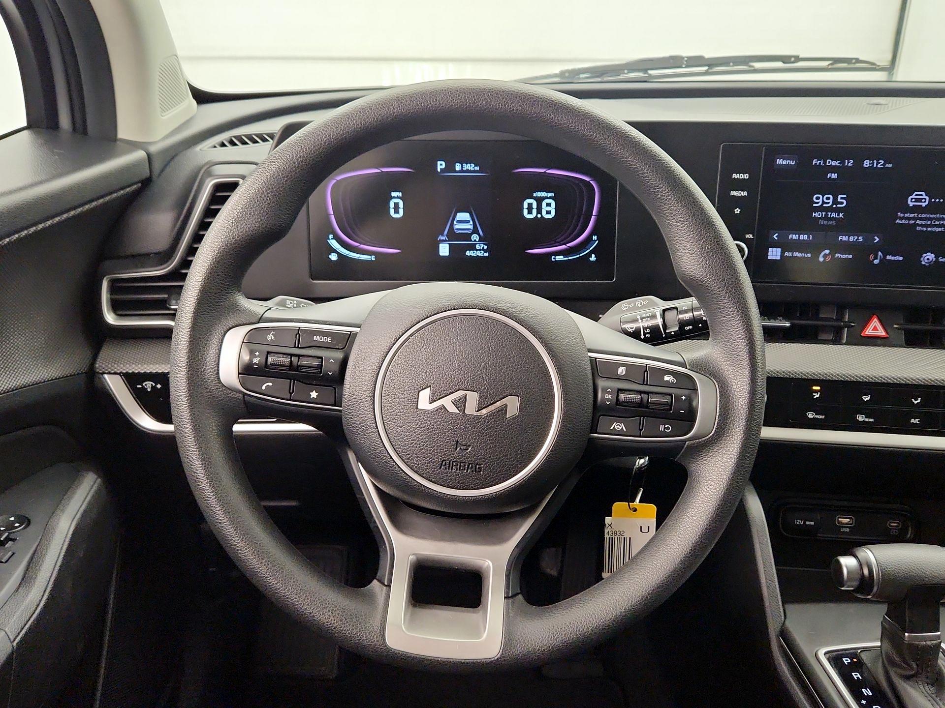 Thumbnail: 2023 Kia Sportage - 10