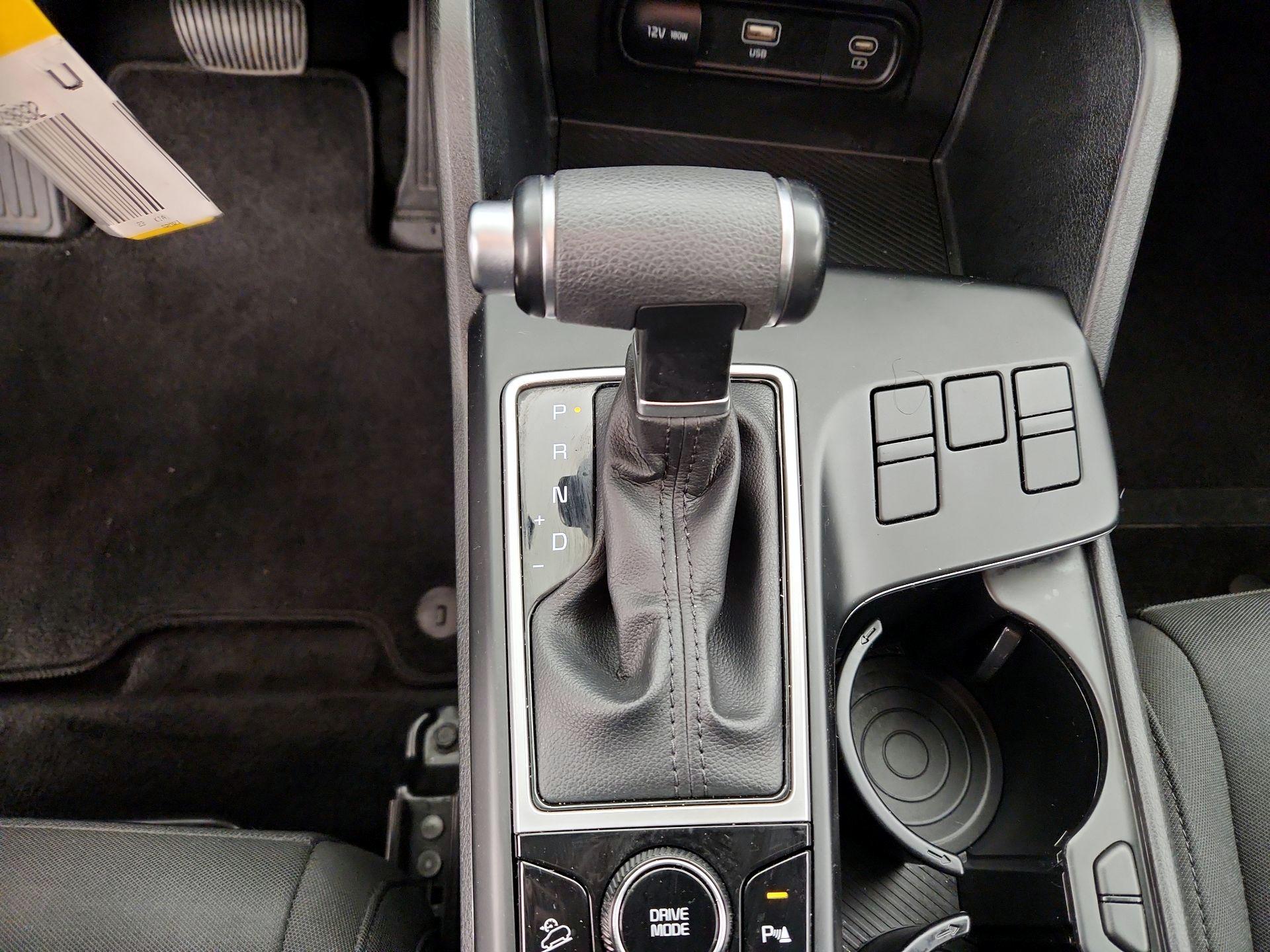Thumbnail: 2023 Kia Sportage - 17