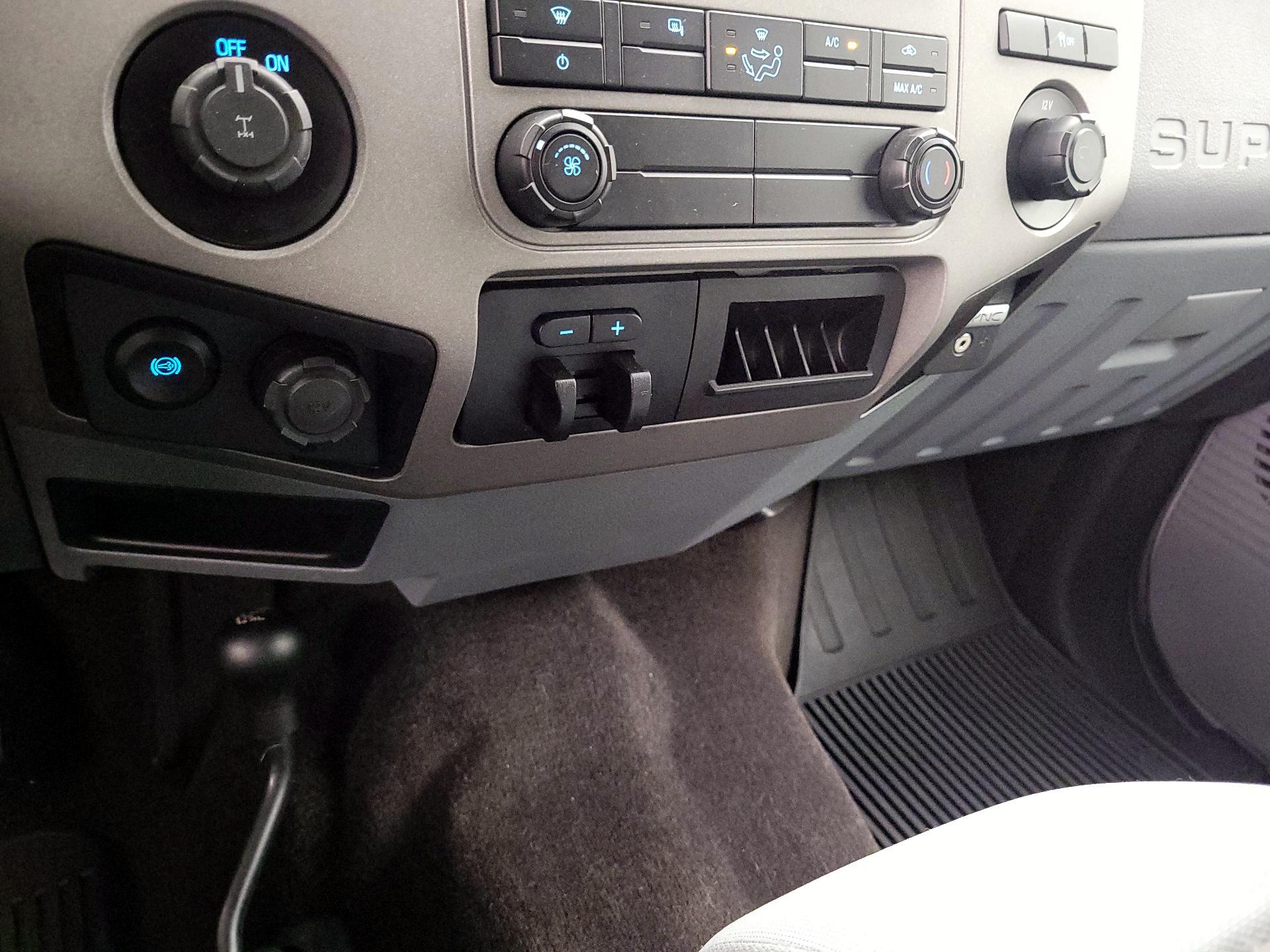 Thumbnail: 2016 Ford F-250 - 17