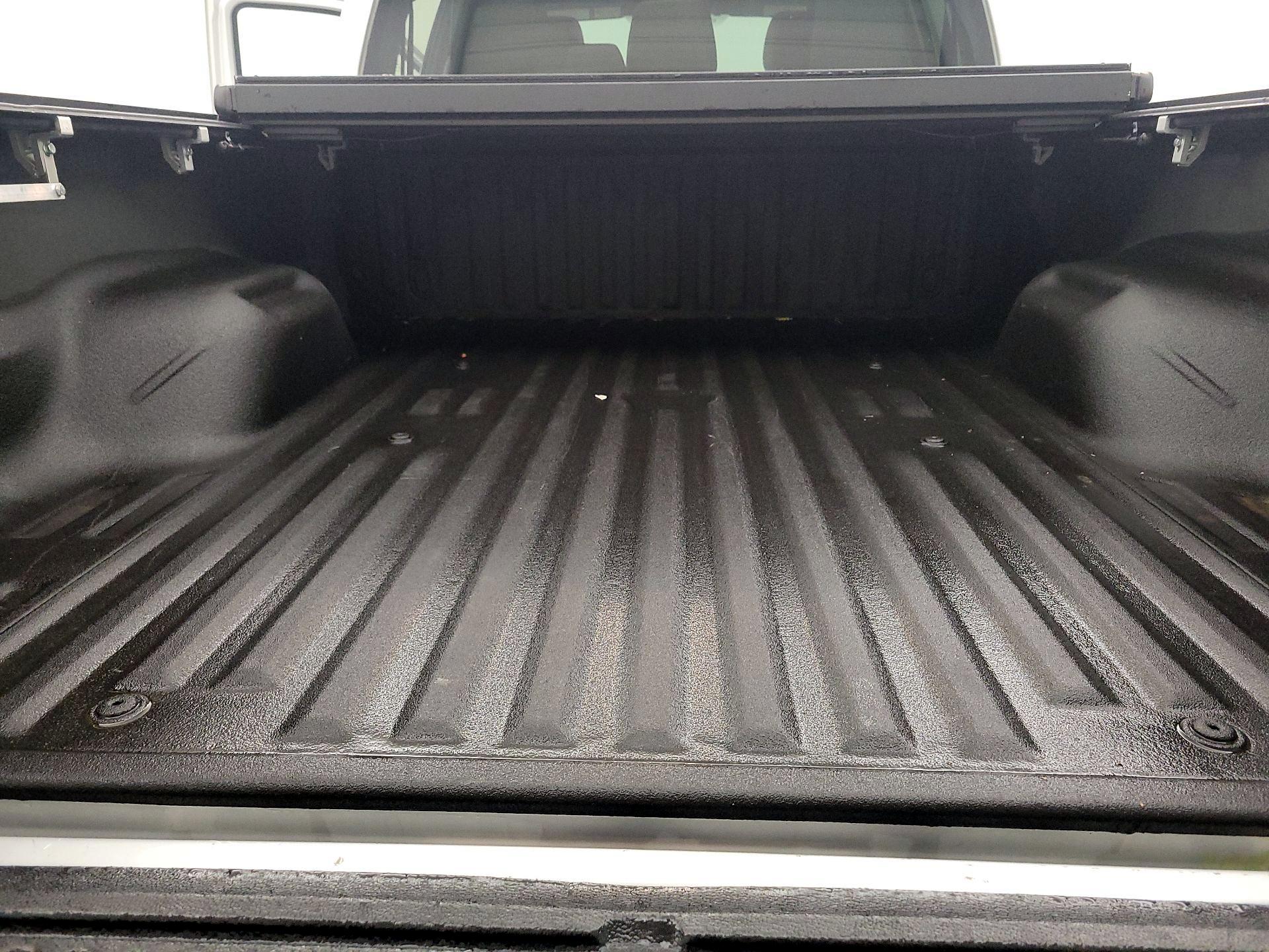 Thumbnail: 2016 Ford F-250 - 19