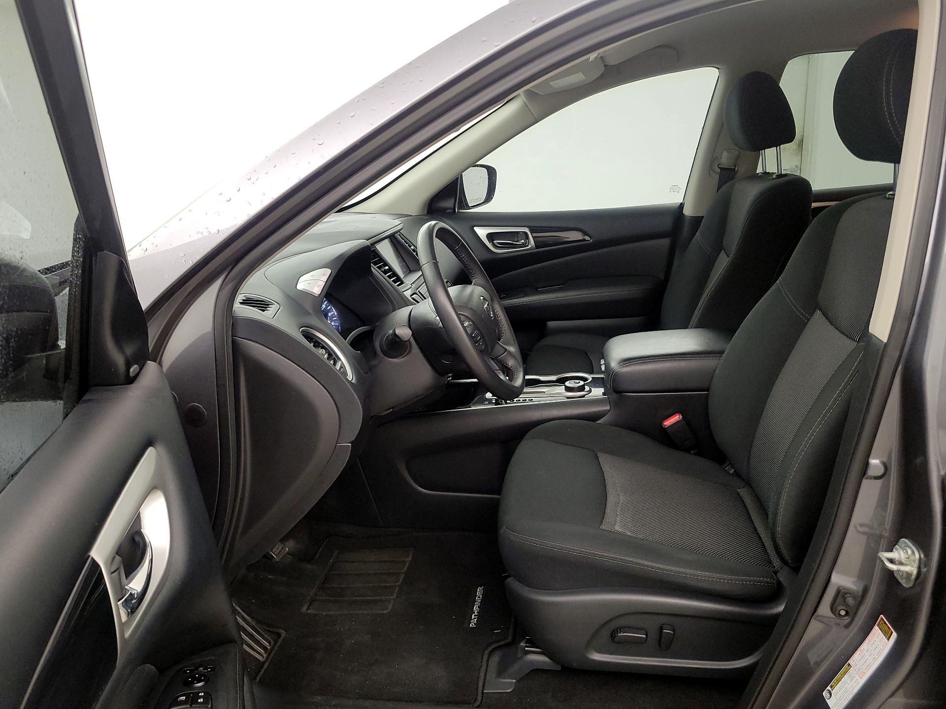 Thumbnail: 2020 Nissan Pathfinder - 11