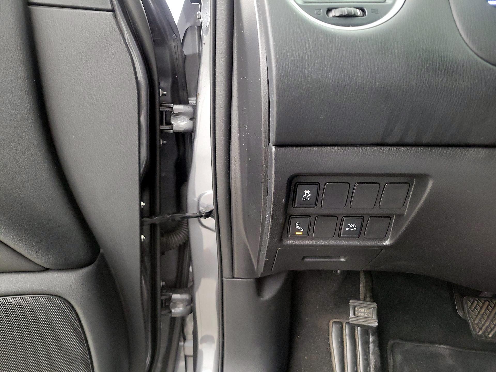 Thumbnail: 2020 Nissan Pathfinder - 13