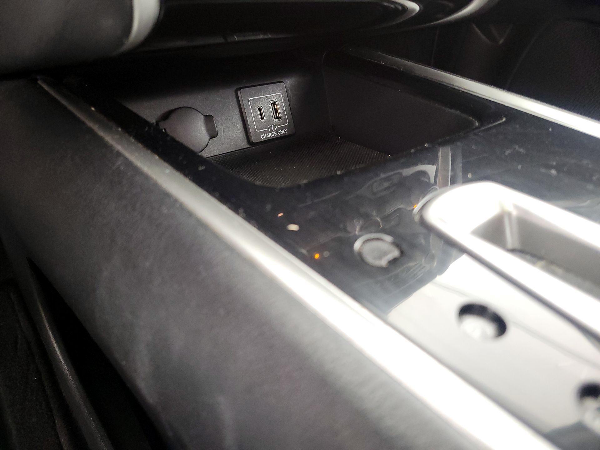 Thumbnail: 2020 Nissan Pathfinder - 18