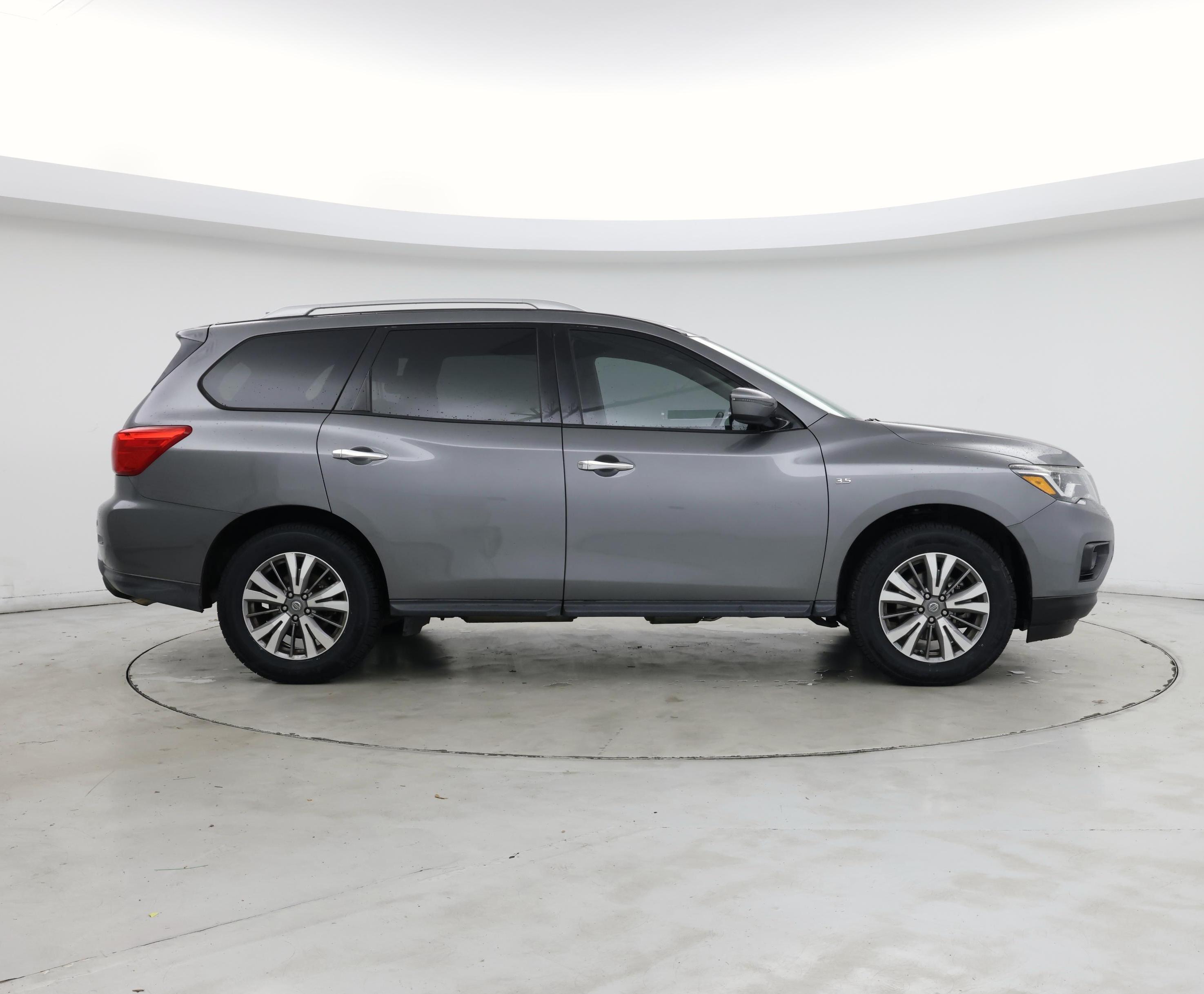 Thumbnail: 2020 Nissan Pathfinder - 7