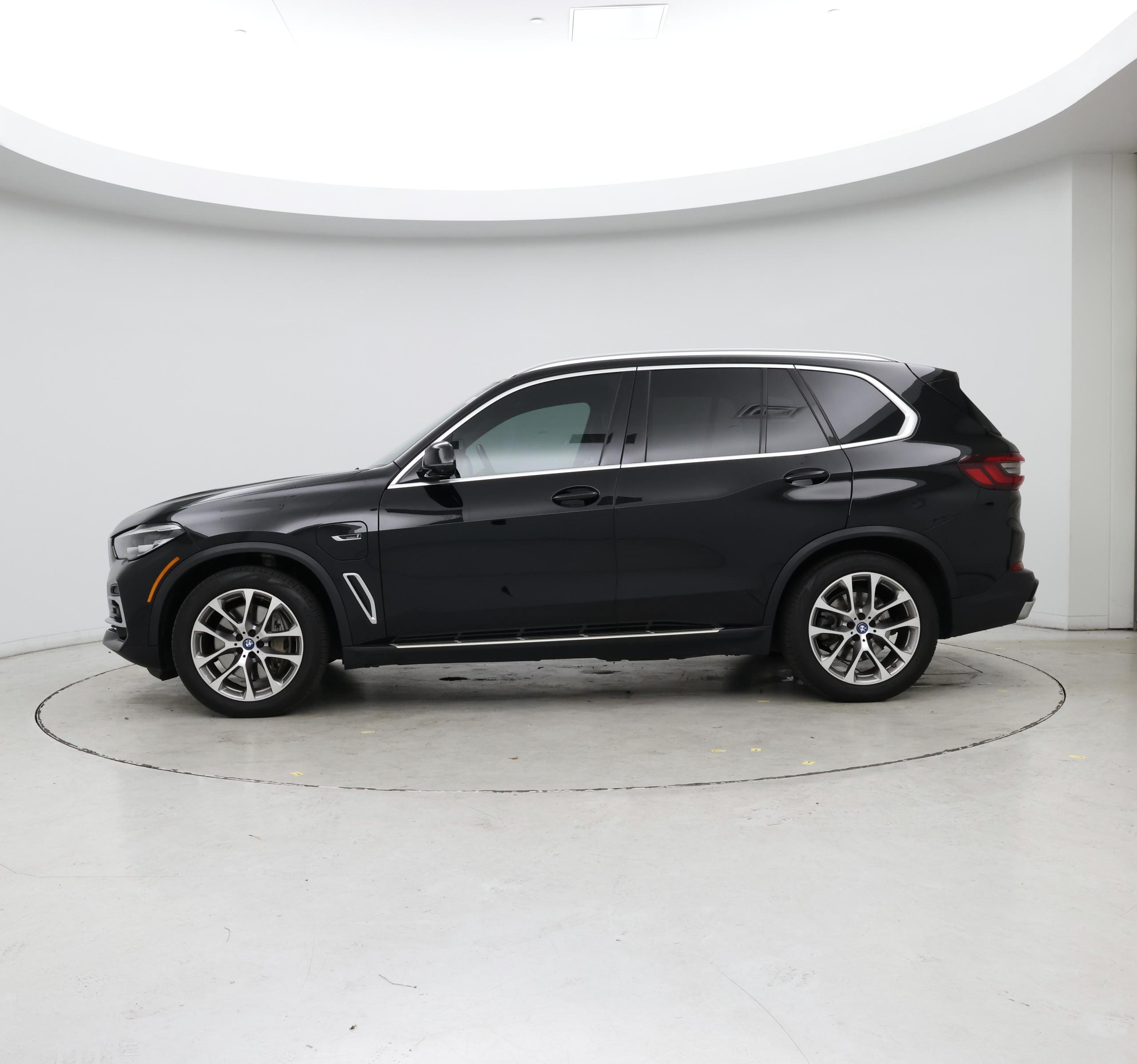 Thumbnail: 2023 BMW X5 - 3