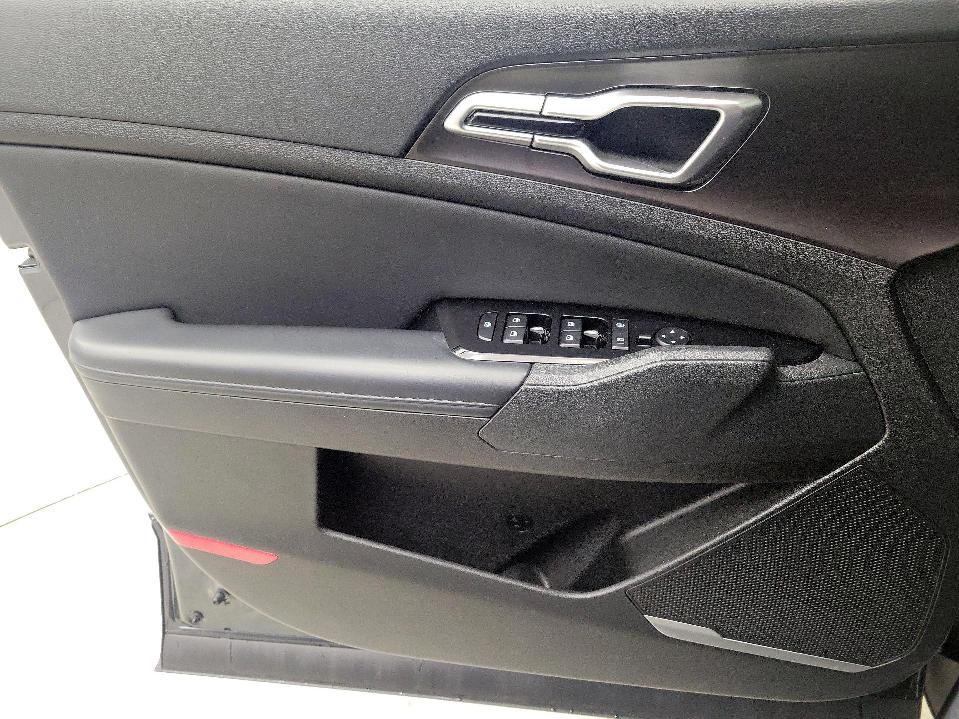 Thumbnail: 2023 Kia Sportage - 12