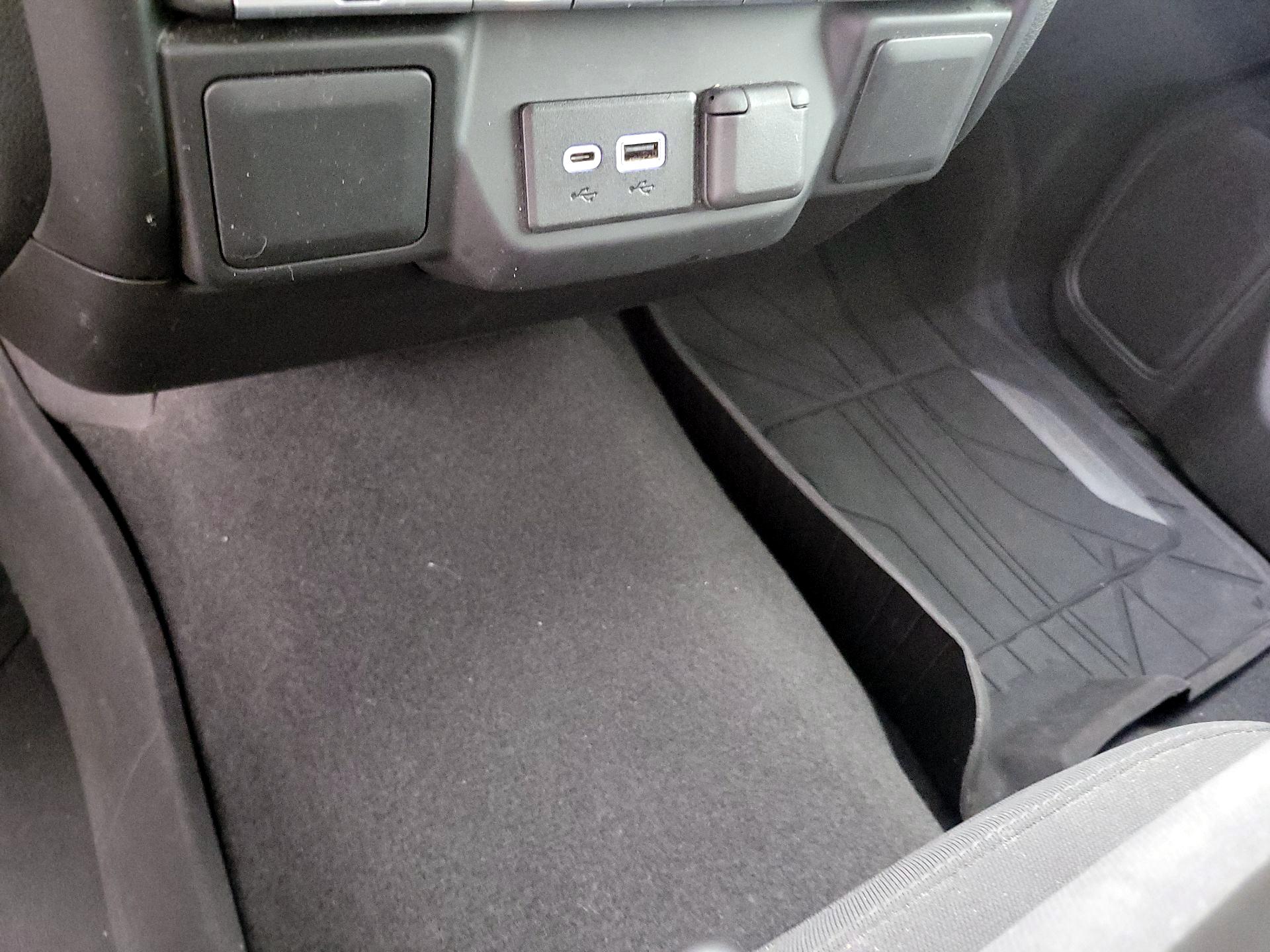 Thumbnail: 2022 Chevrolet Silverado 1500 - 18