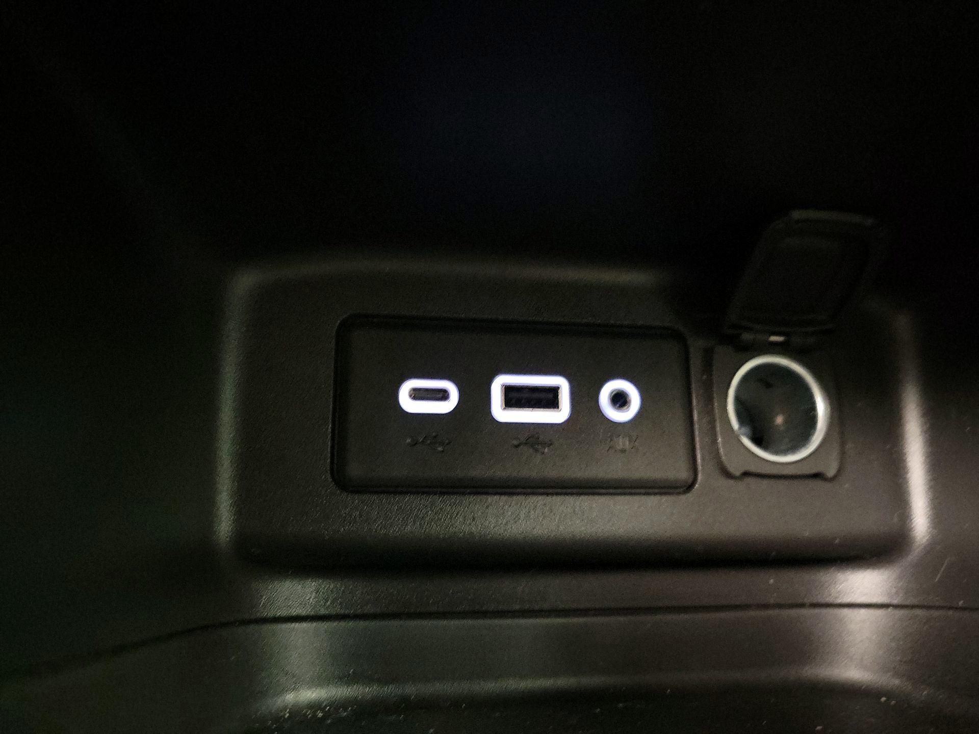 Thumbnail: 2019 Chevrolet Equinox - 18