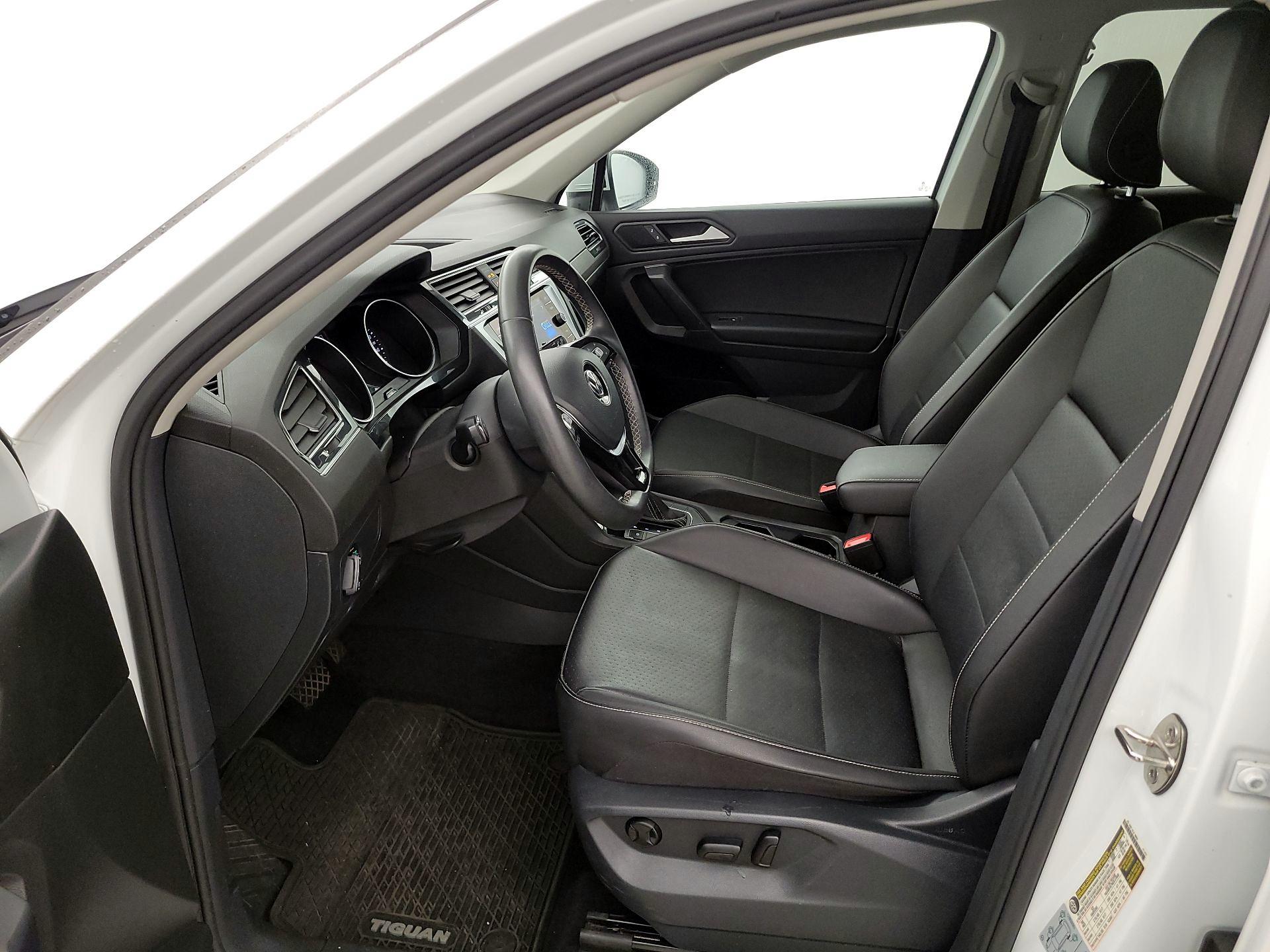 Thumbnail: 2021 Volkswagen Tiguan - 11