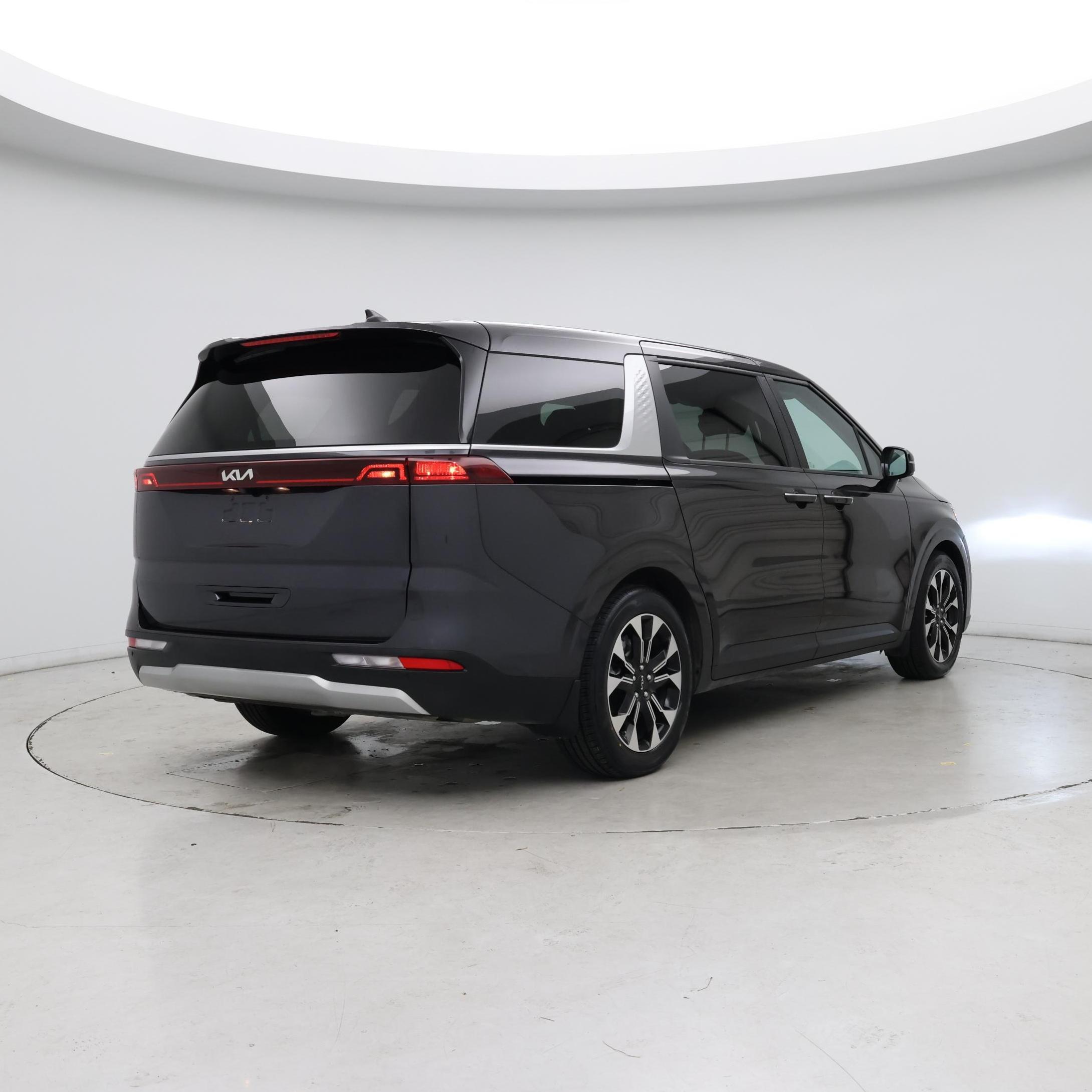 Thumbnail: 2022 Kia Carnival - 8