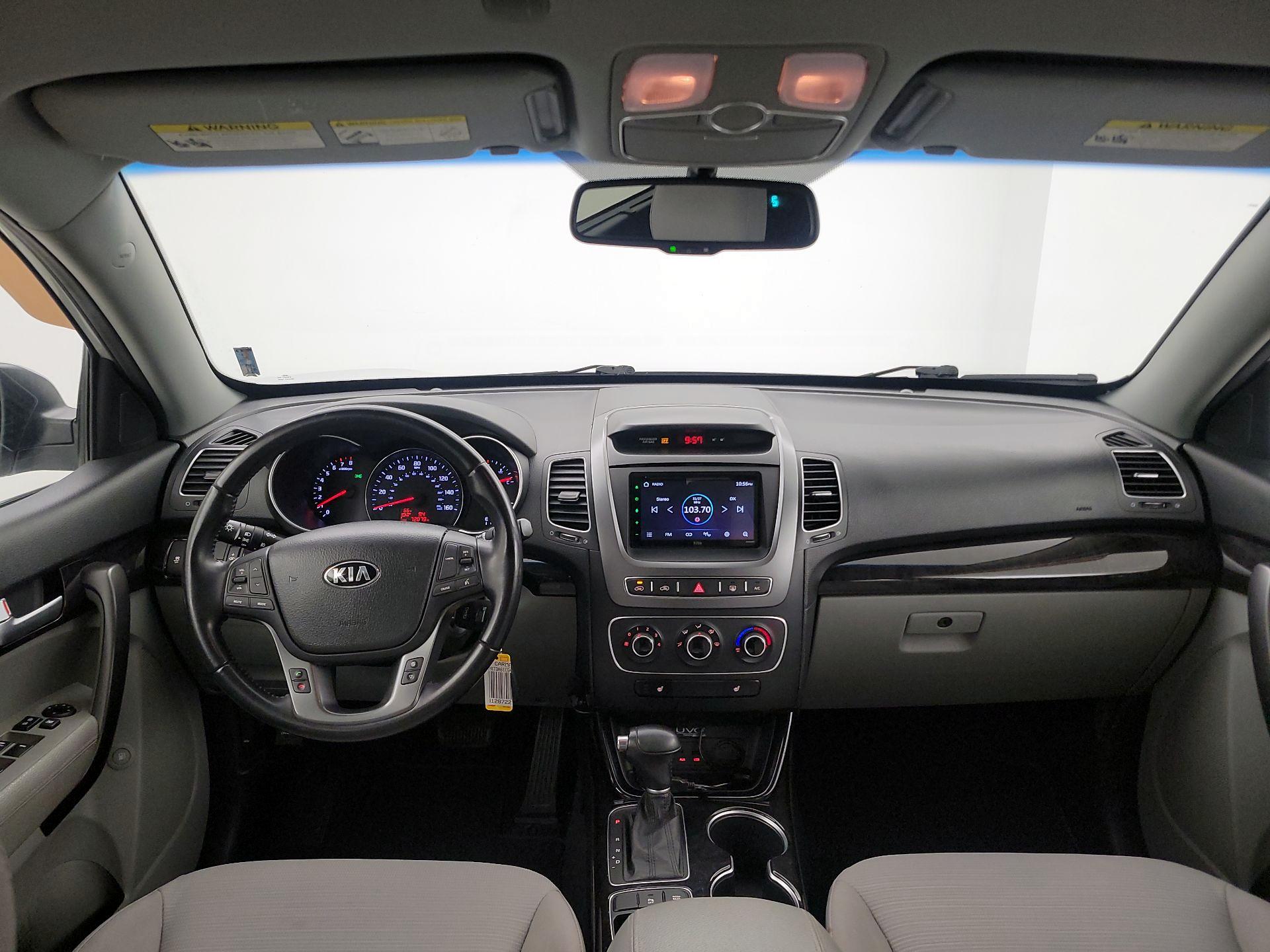 Thumbnail: 2014 Kia Sorento - 9
