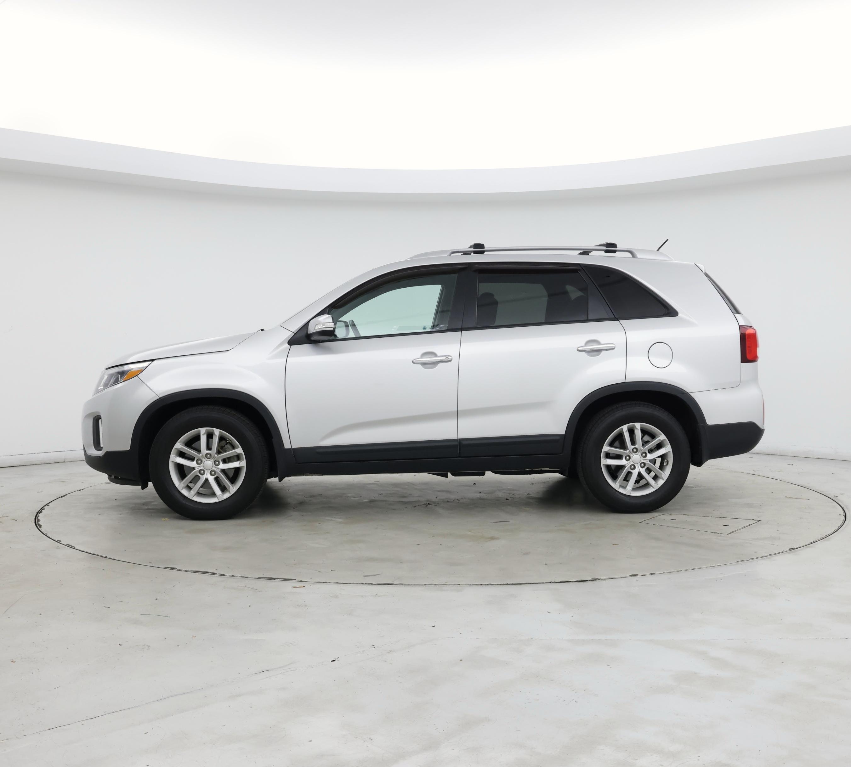 Thumbnail: 2014 Kia Sorento - 3