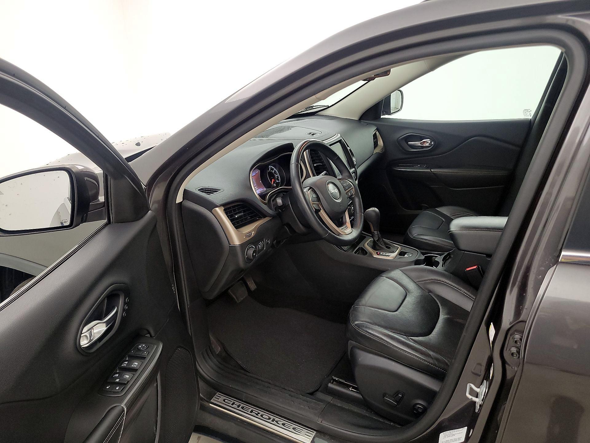 Thumbnail: 2014 Jeep Cherokee - 11