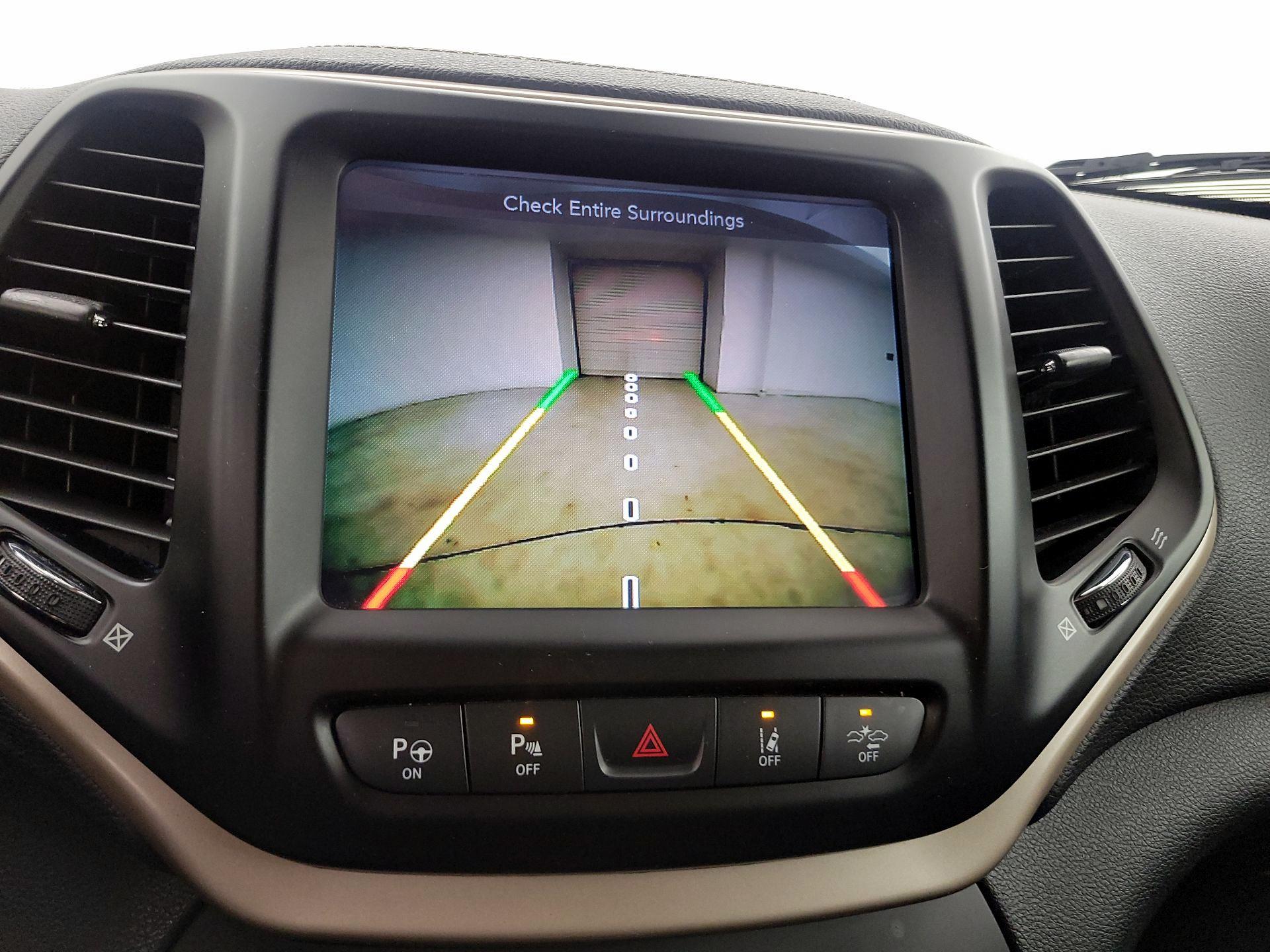 Thumbnail: 2014 Jeep Cherokee - 15