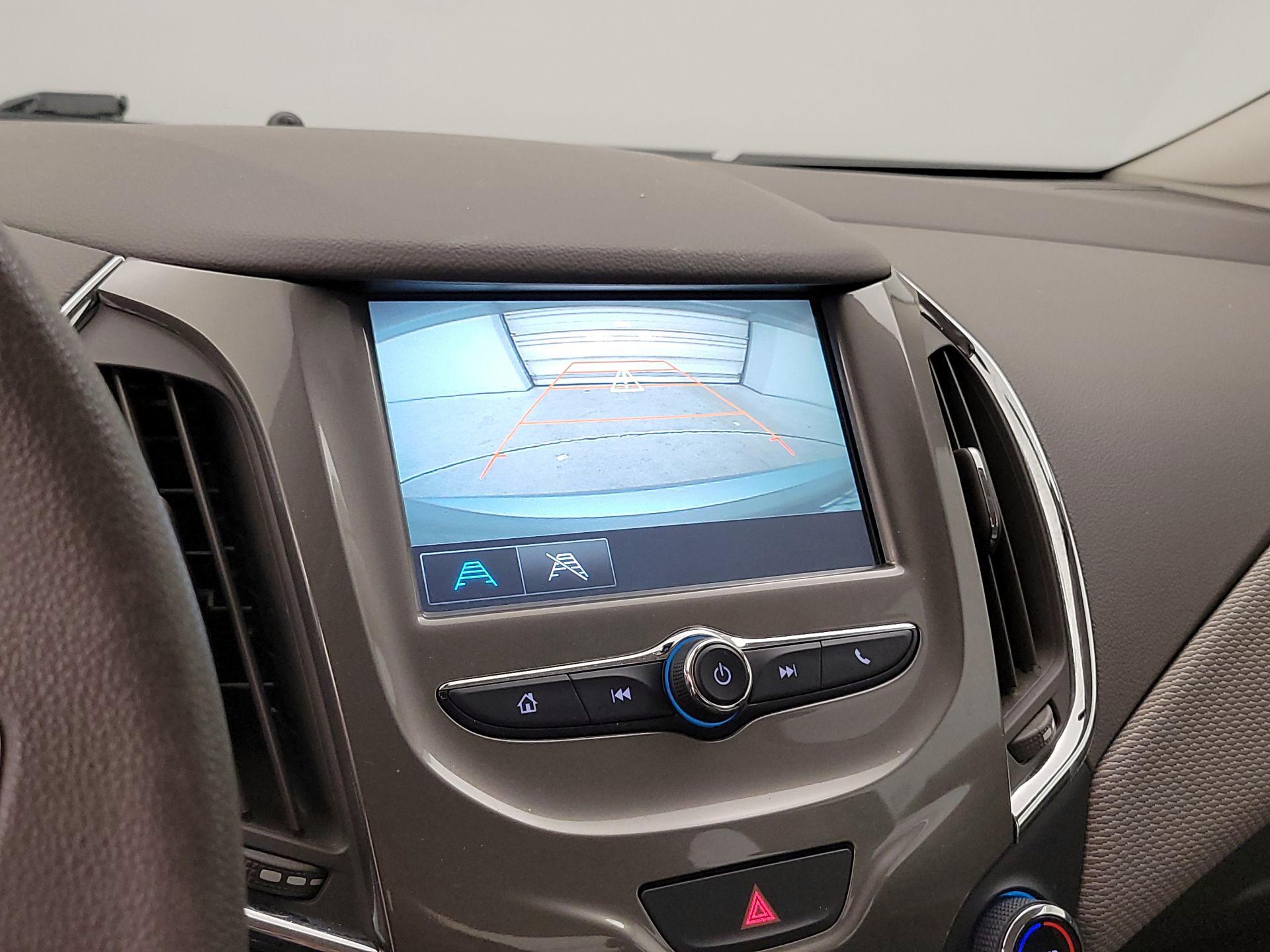 Thumbnail: 2018 Chevrolet Cruze - 14