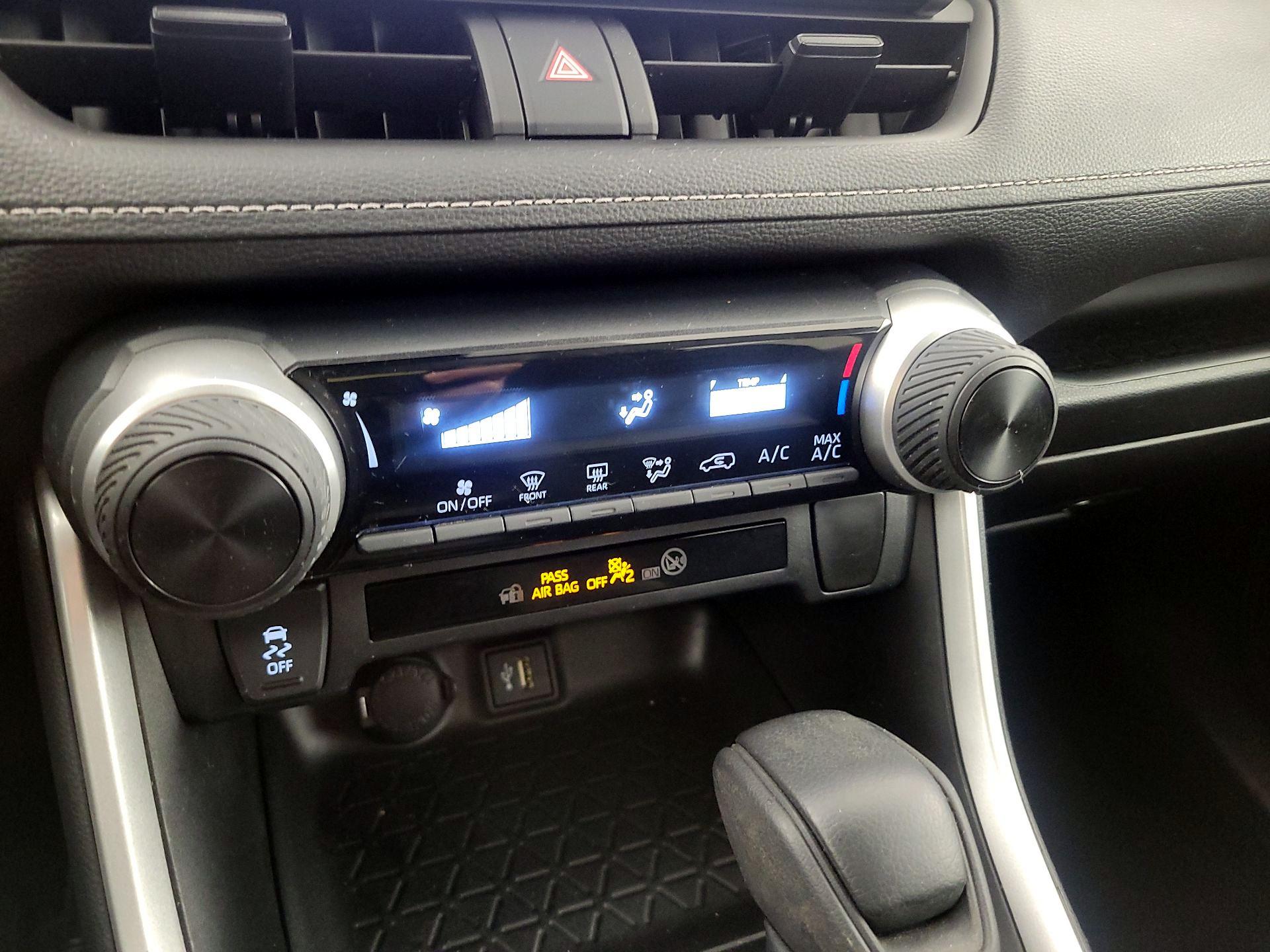 Thumbnail: 2023 Toyota RAV4 - 16