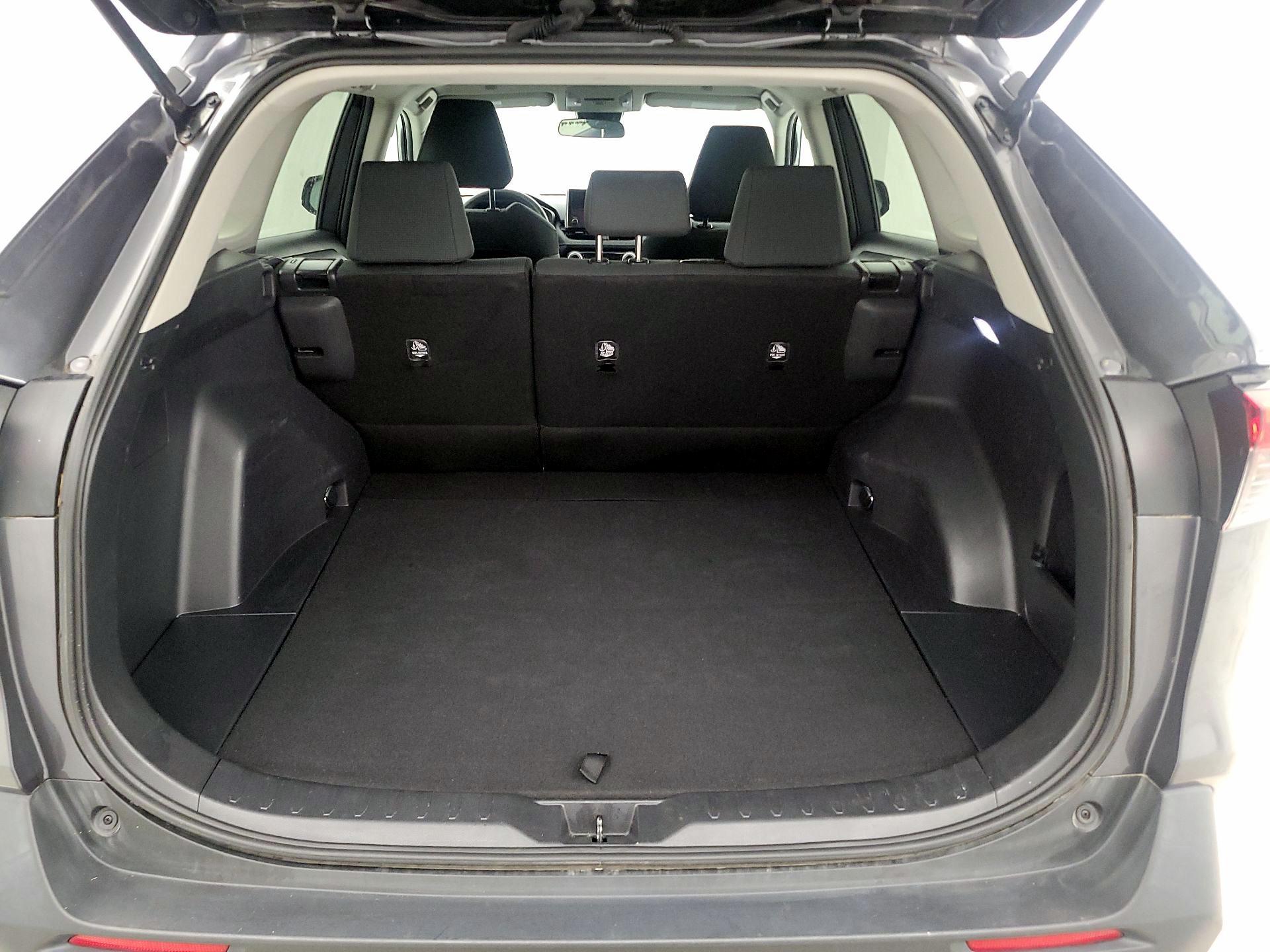 Thumbnail: 2023 Toyota RAV4 - 20