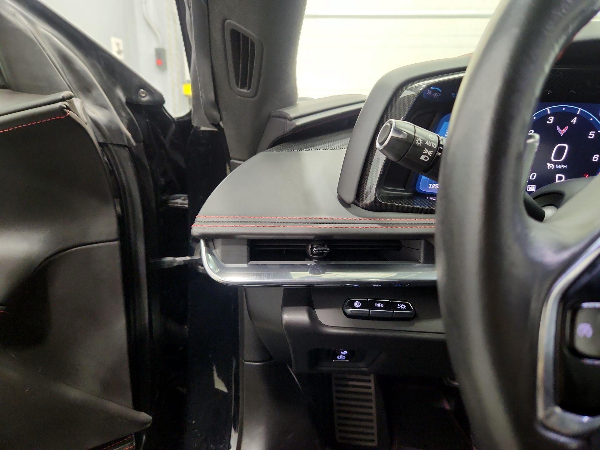 Thumbnail: 2020 Chevrolet Corvette - 13