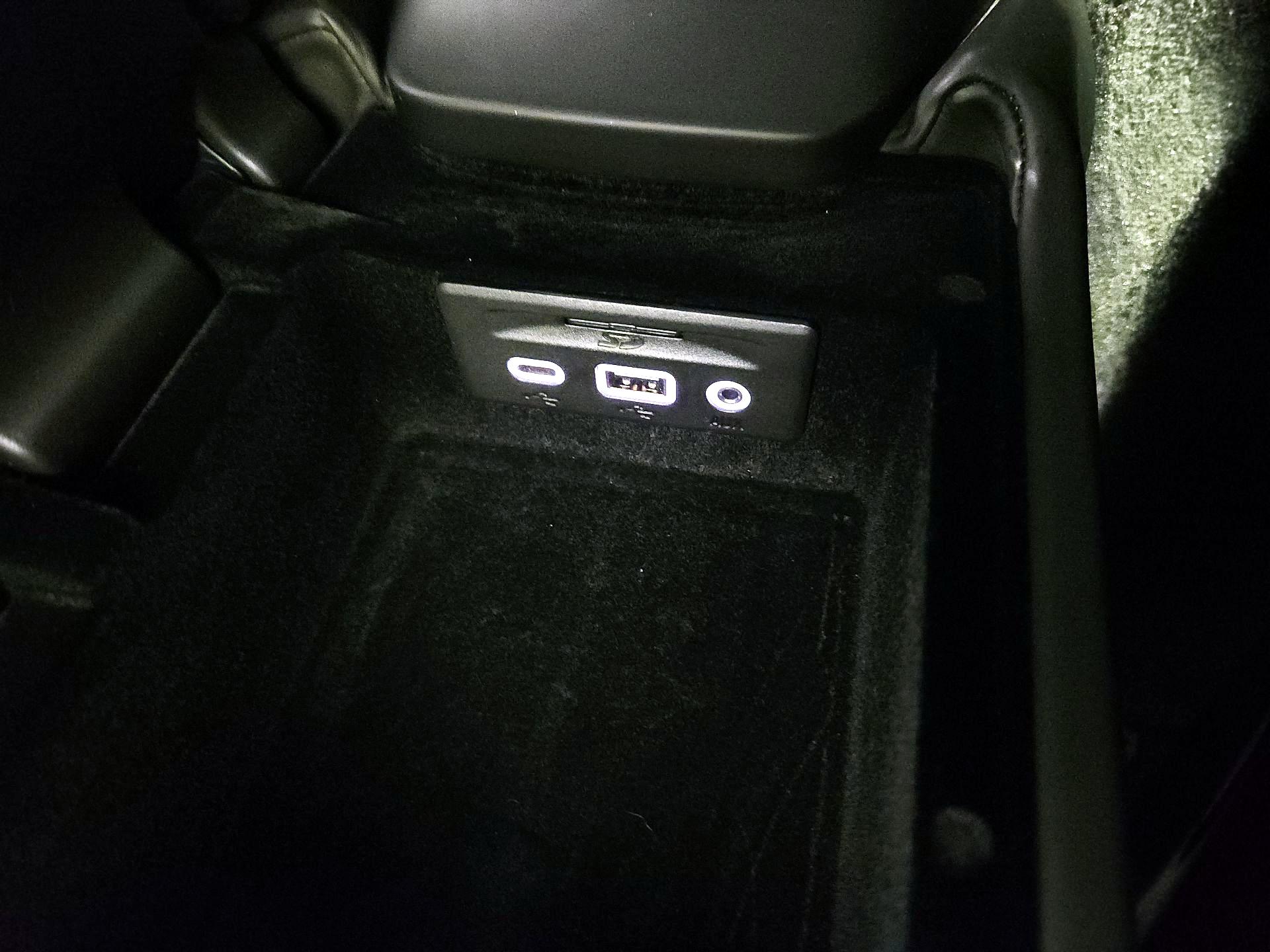 Thumbnail: 2020 Chevrolet Corvette - 19