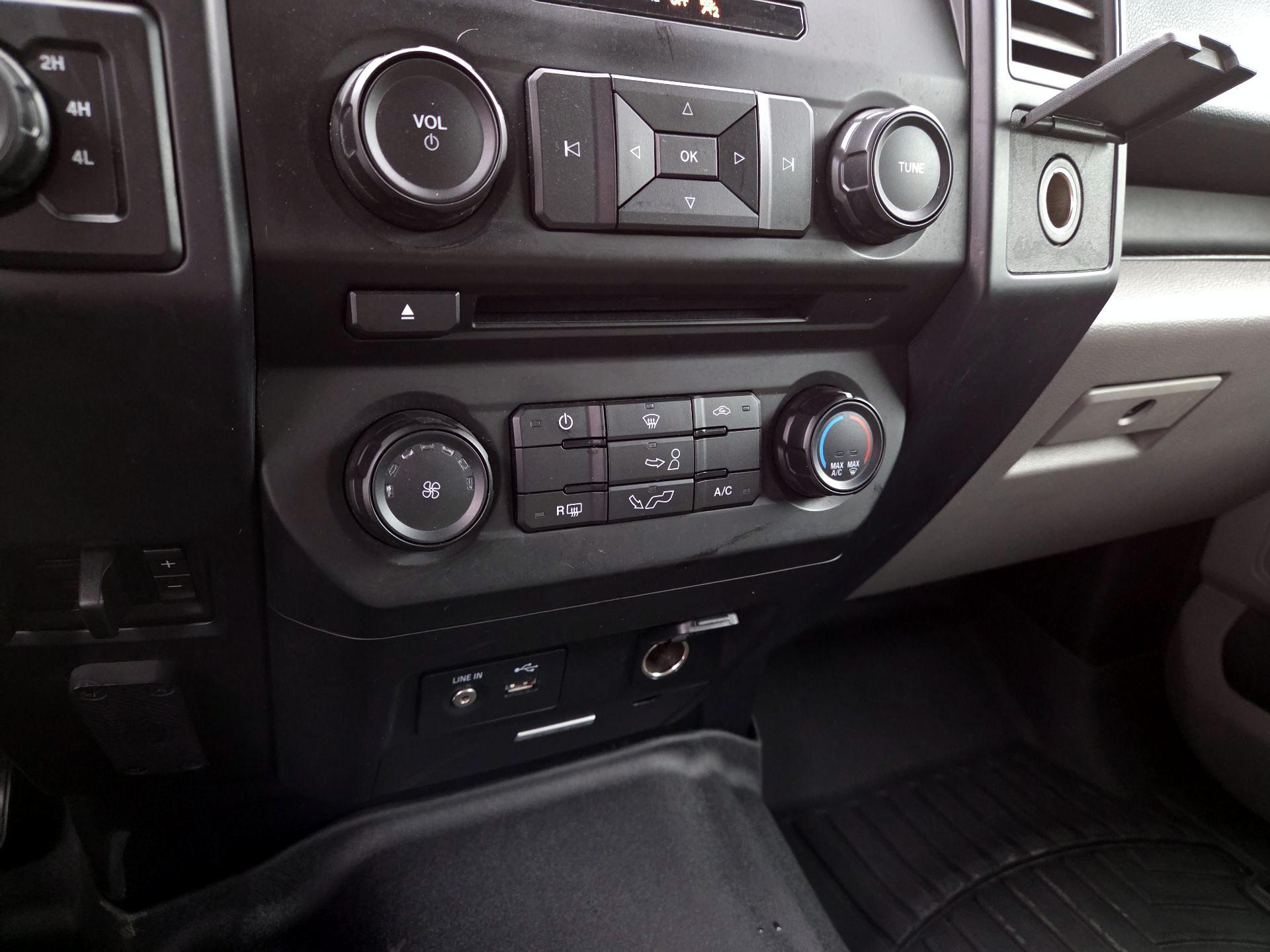 Thumbnail: 2015 Ford F-150 - 14