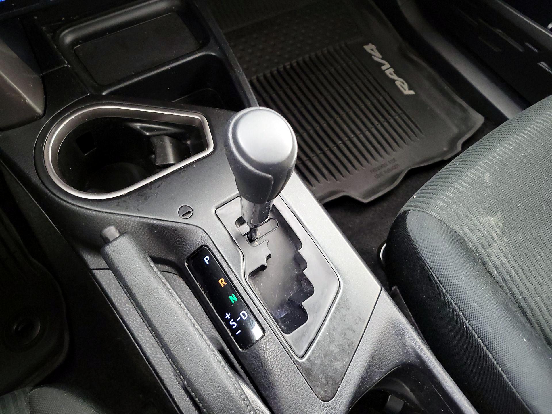 Thumbnail: 2017 Toyota RAV4 - 17