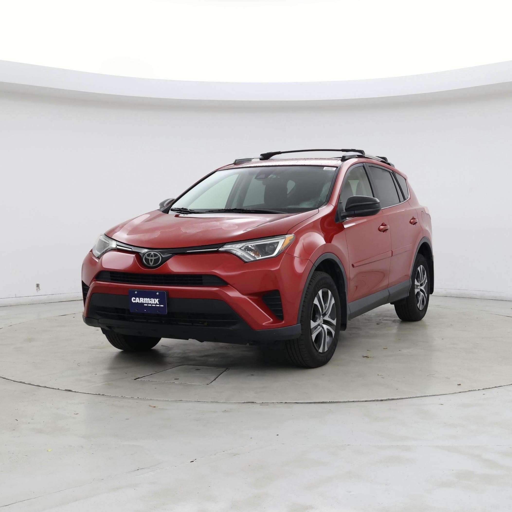 Thumbnail: 2017 Toyota RAV4 - 4