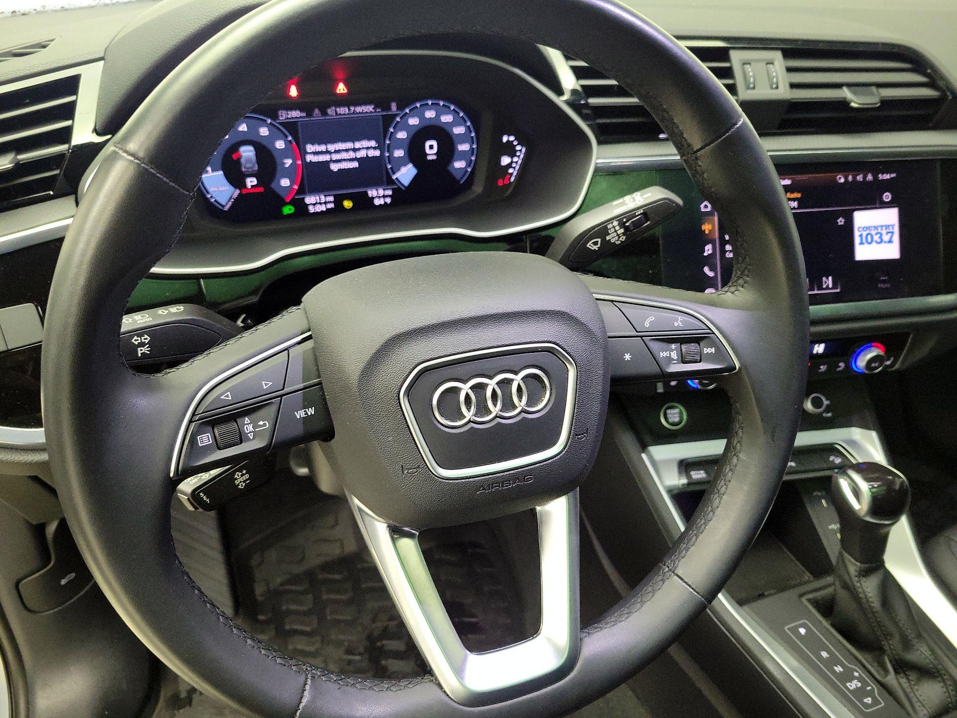 Thumbnail: 2022 Audi Q3 - 10