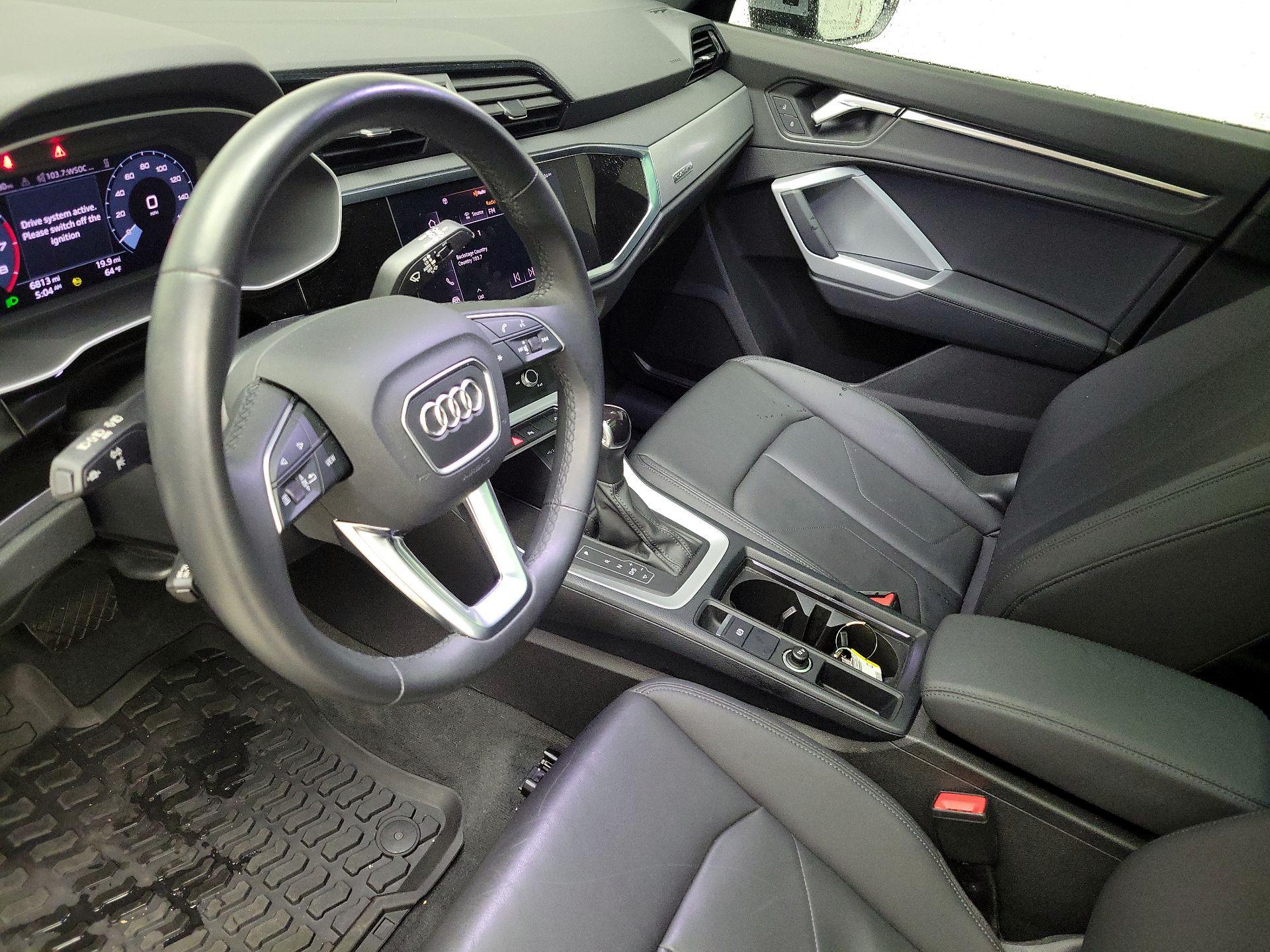 Thumbnail: 2022 Audi Q3 - 11