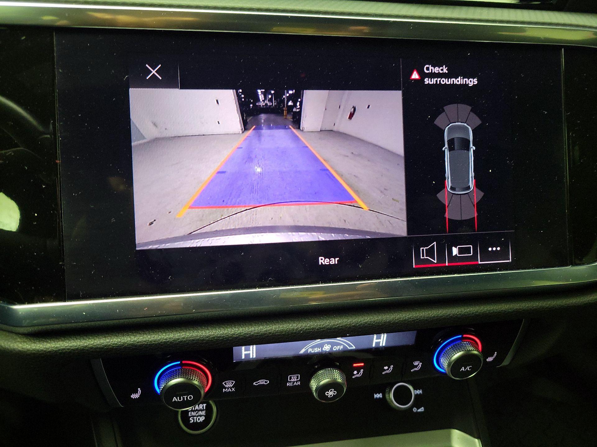 Thumbnail: 2022 Audi Q3 - 13