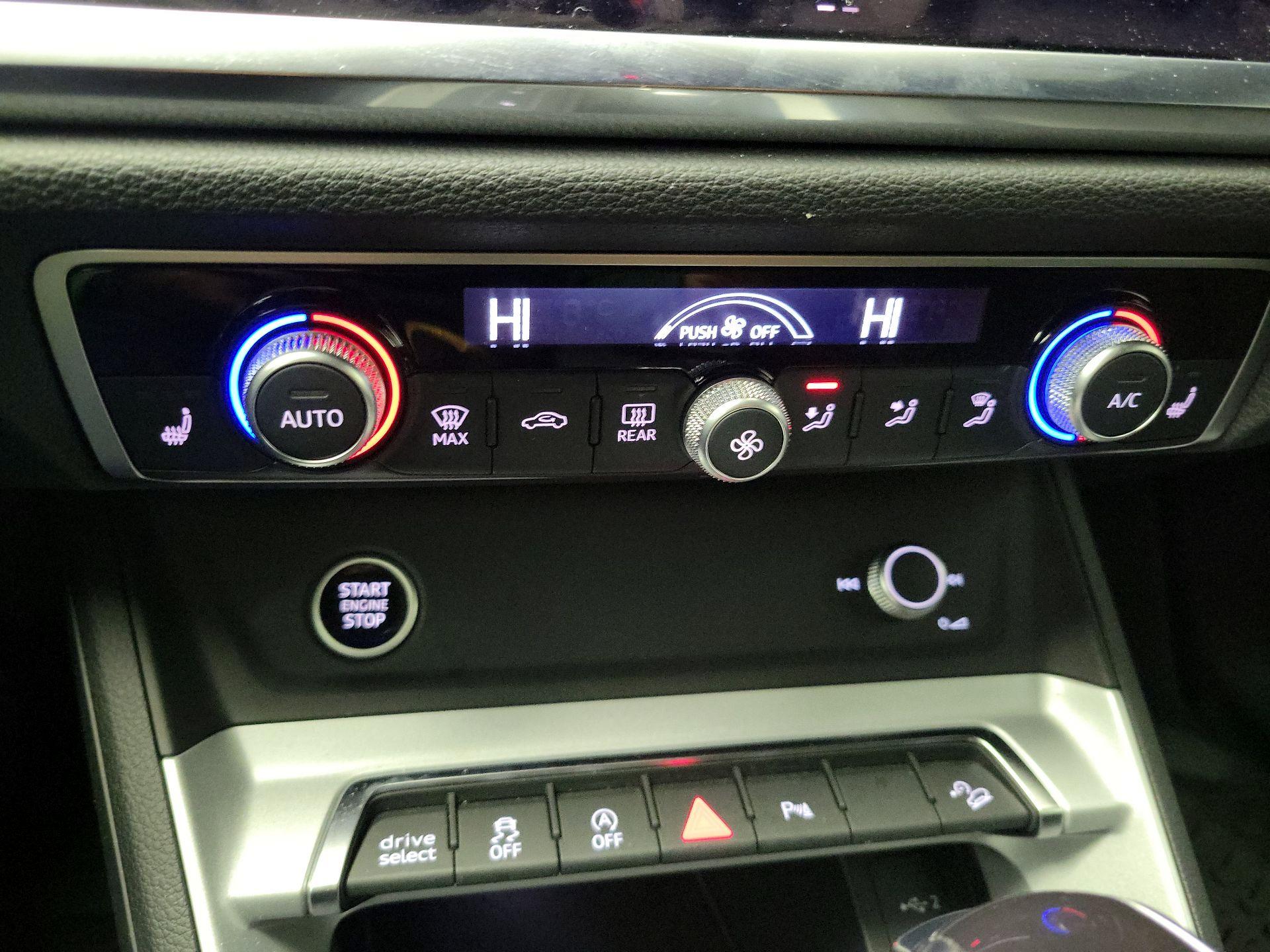 Thumbnail: 2022 Audi Q3 - 15