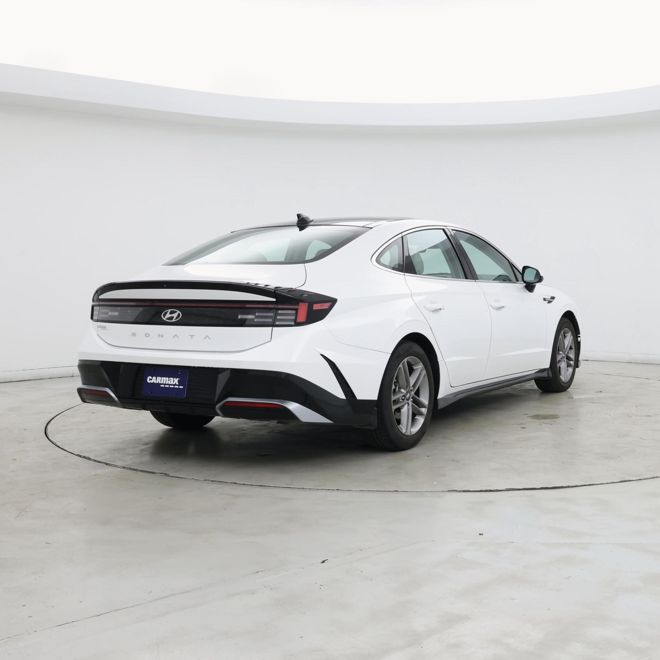 Thumbnail: 2024 Hyundai Sonata - 8