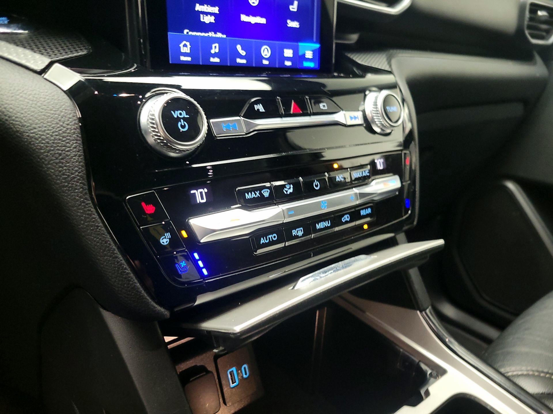 Thumbnail: 2021 Ford Explorer - 17