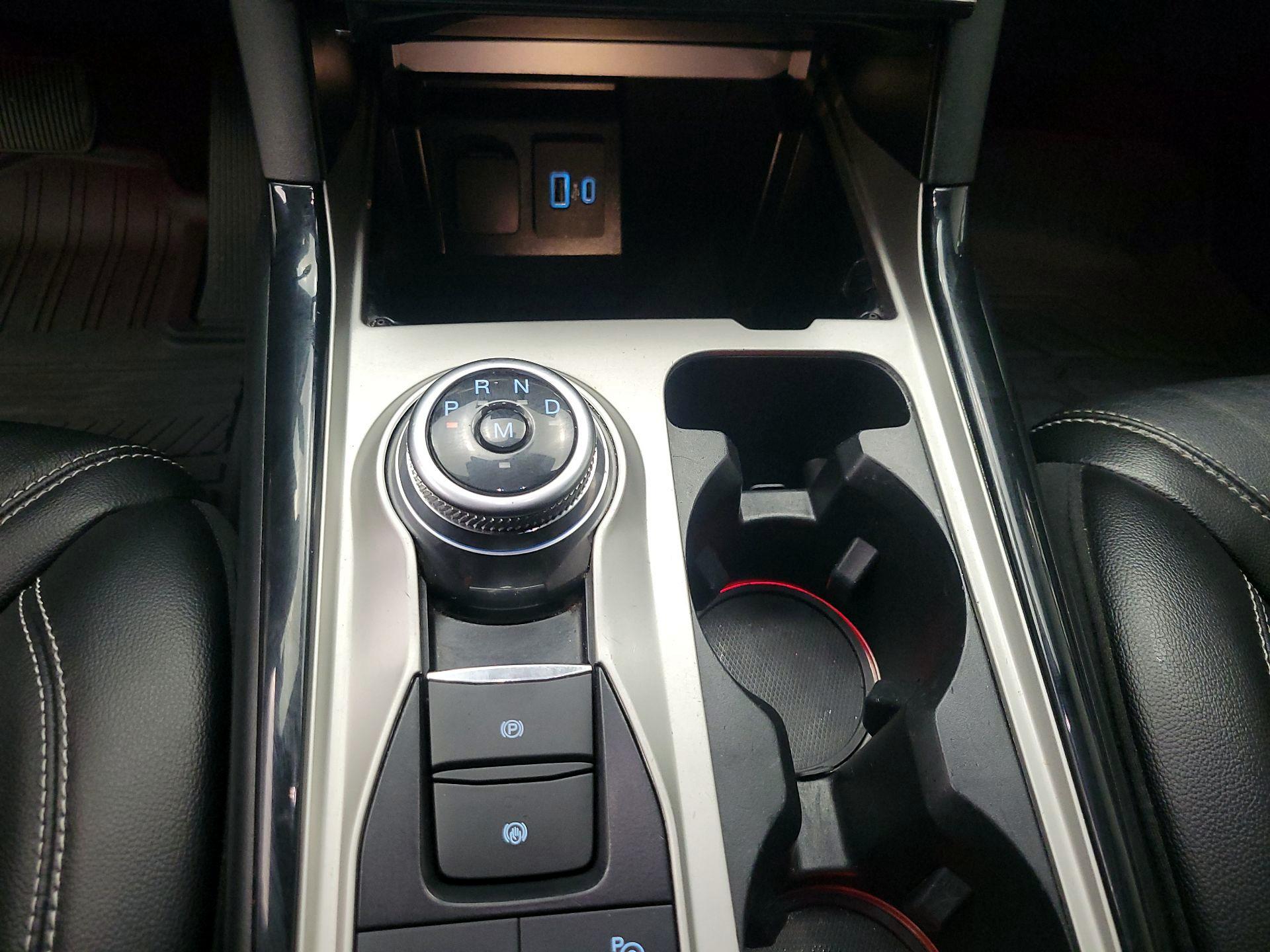 Thumbnail: 2021 Ford Explorer - 18