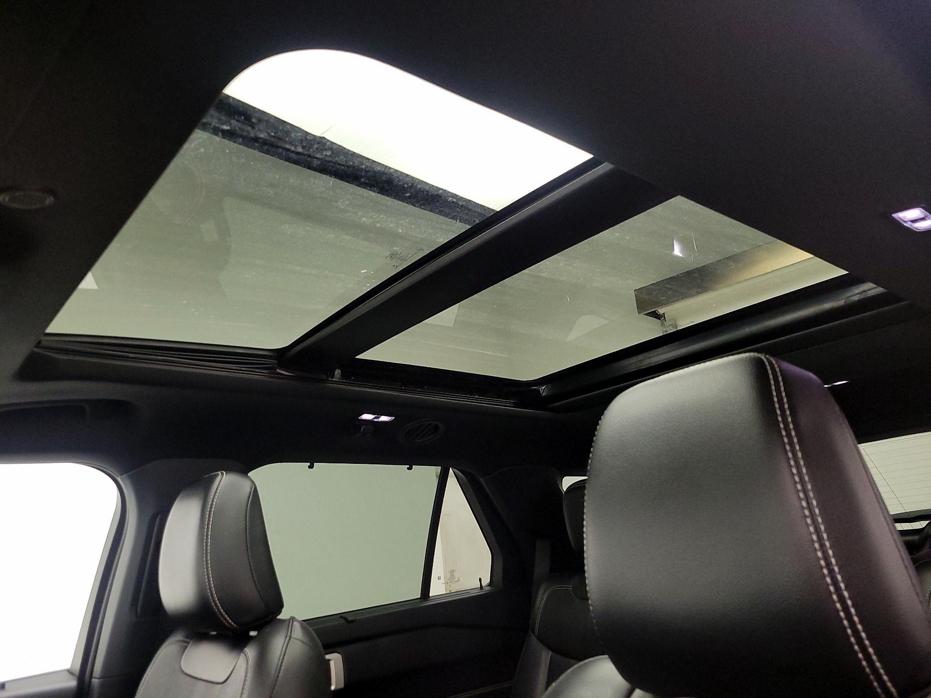 Thumbnail: 2021 Ford Explorer - 20