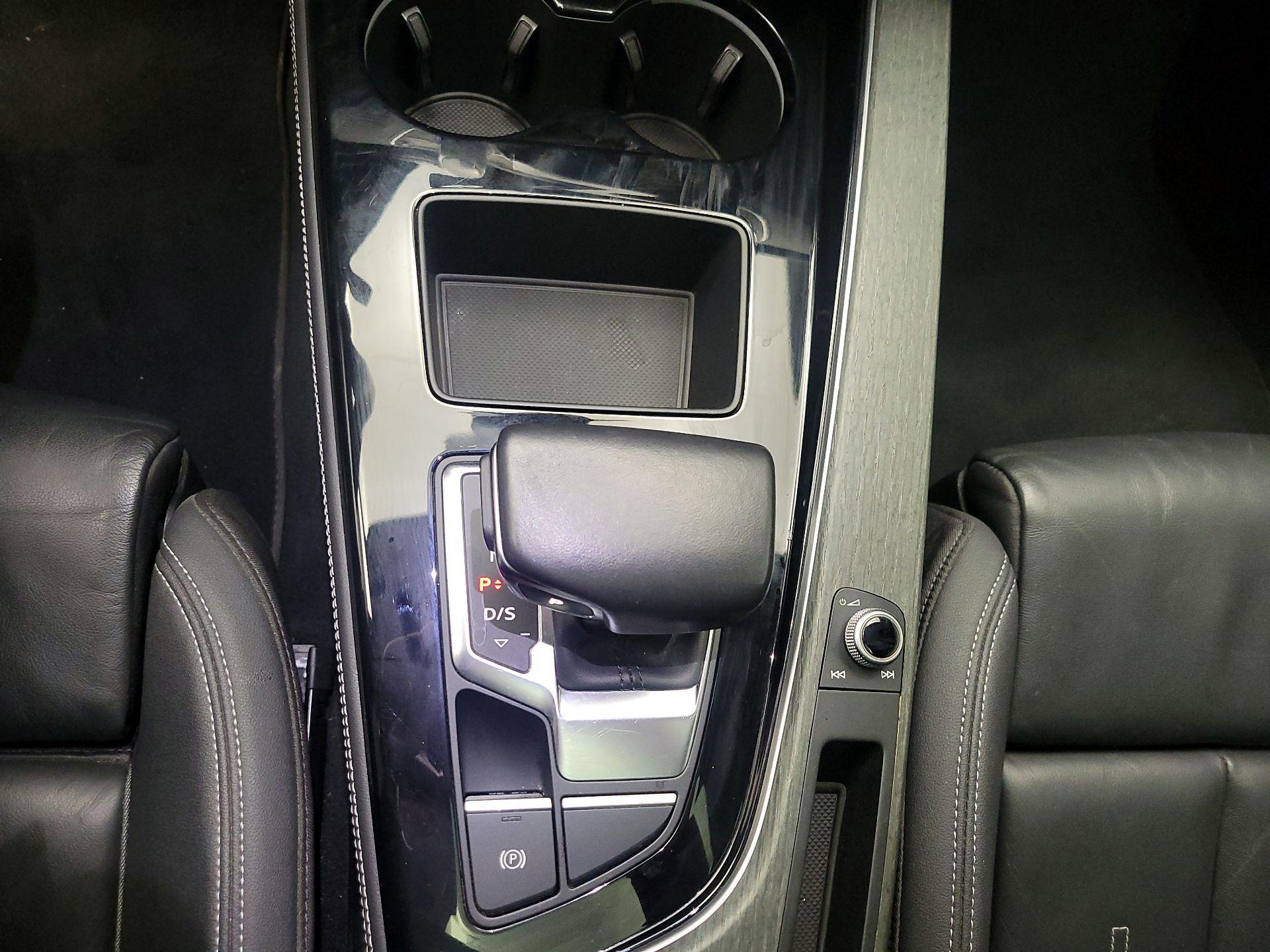 Thumbnail: 2022 Audi A4 - 17